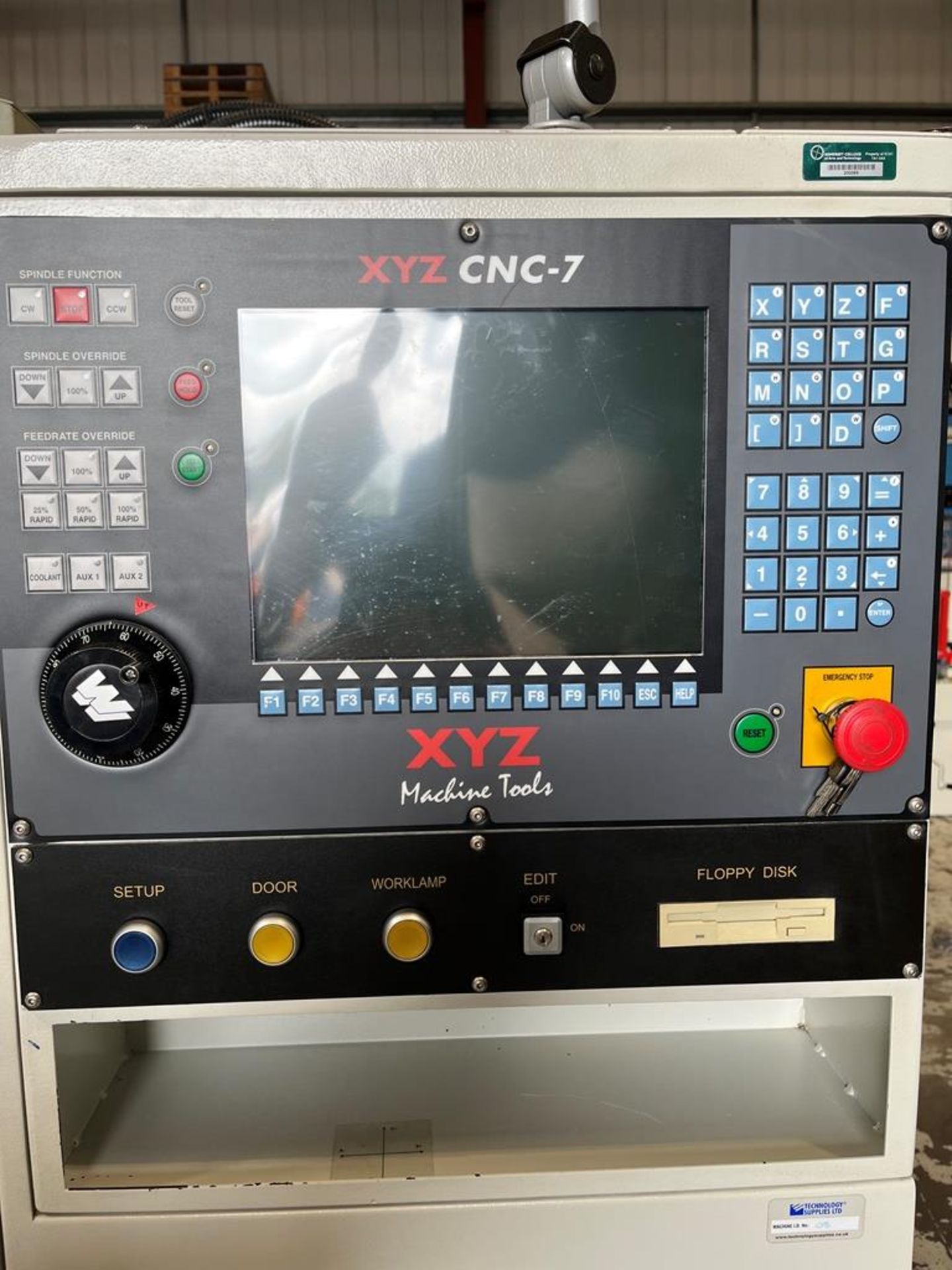 XYZ Mini Mill 450 VMC, Serial No SMX00077, Year Of Manufacture 2010 - Image 4 of 10