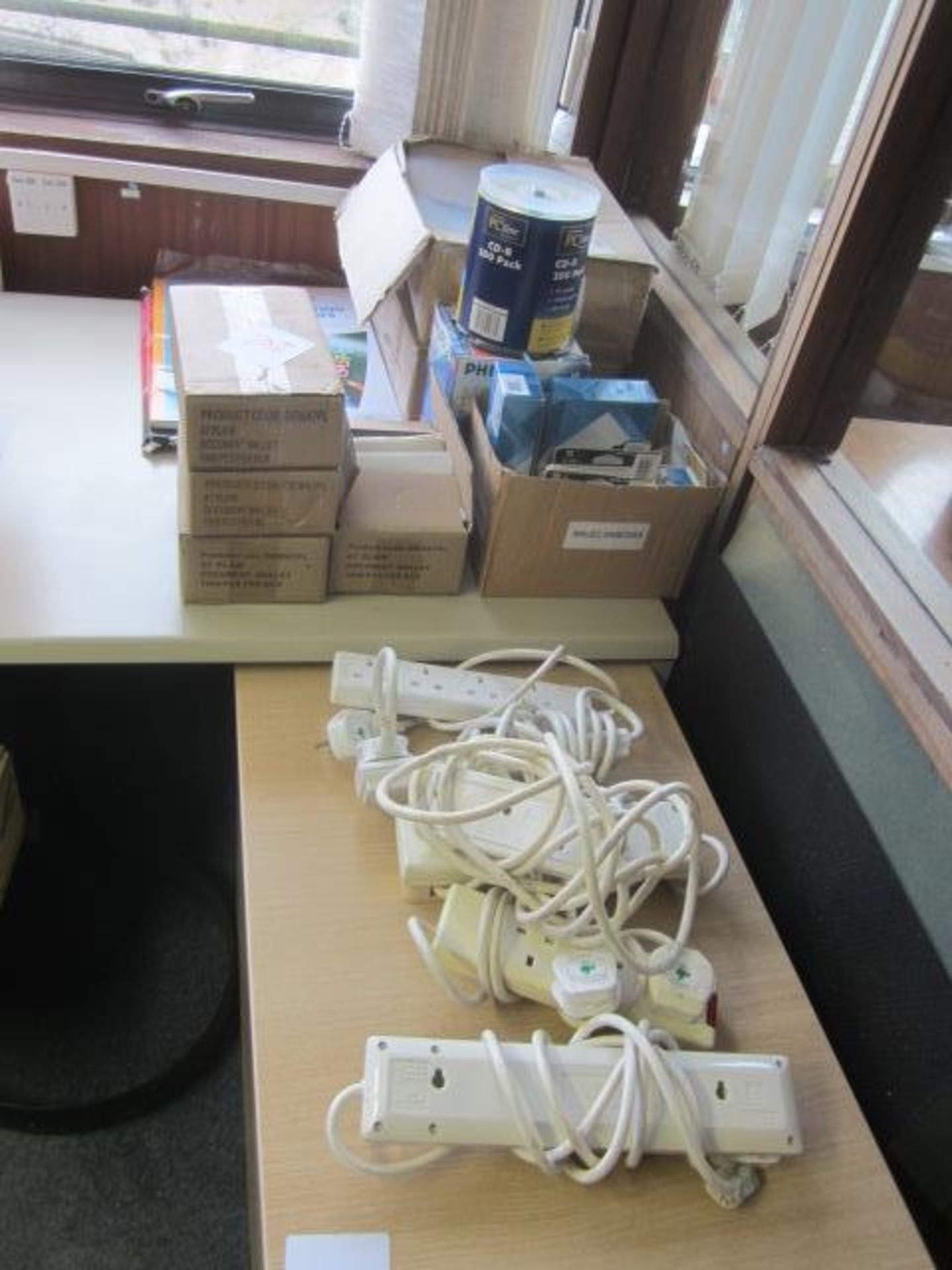 Quantity of assorted office sundries including rulers, electric stapler, calculators, hole - Image 3 of 10