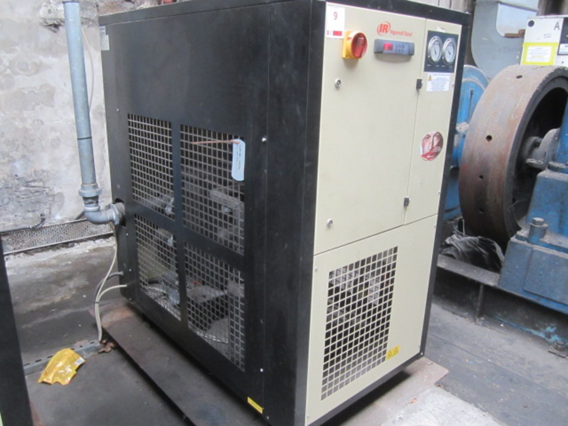 Ingersoll Rand D1300IN-A refrigerant dryer, serial no. 12M-011943 (2012) - Image 6 of 6