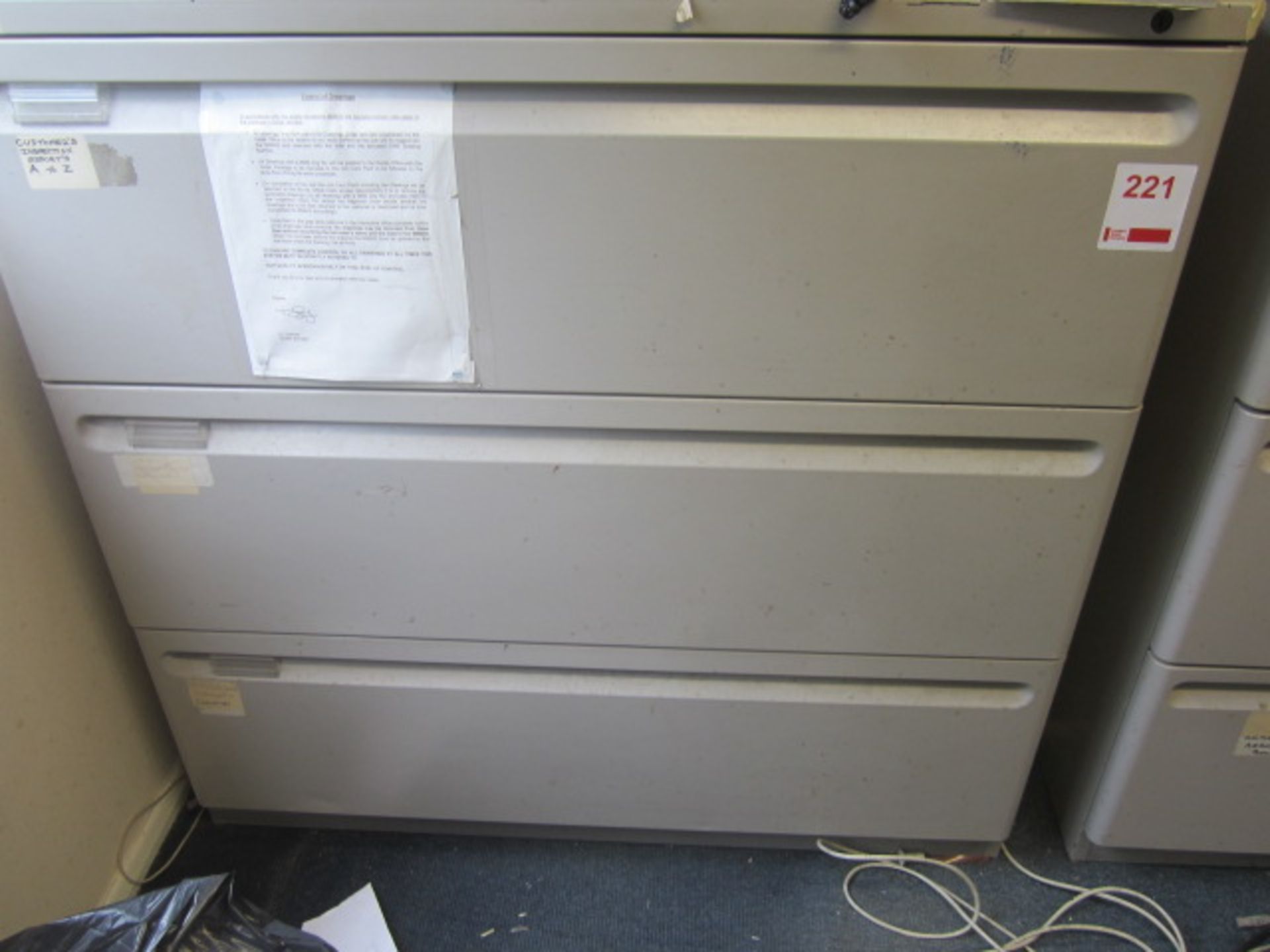 Two three drawer filing cabinets, 1060 x 500 x 1040mm - Image 2 of 3