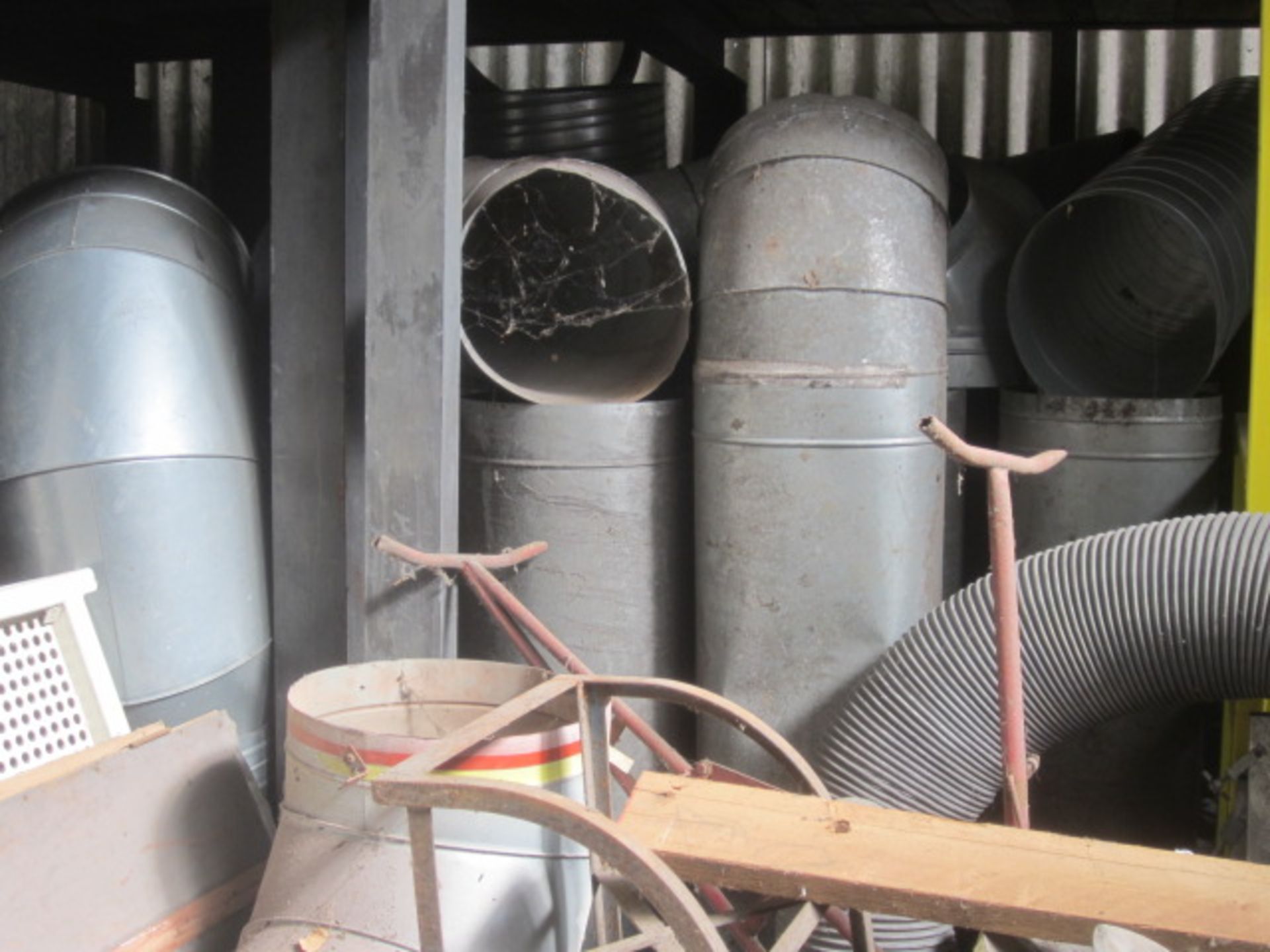 Two Flaktwood extractor fans and assorted ducting etc., as lotted - Image 7 of 9