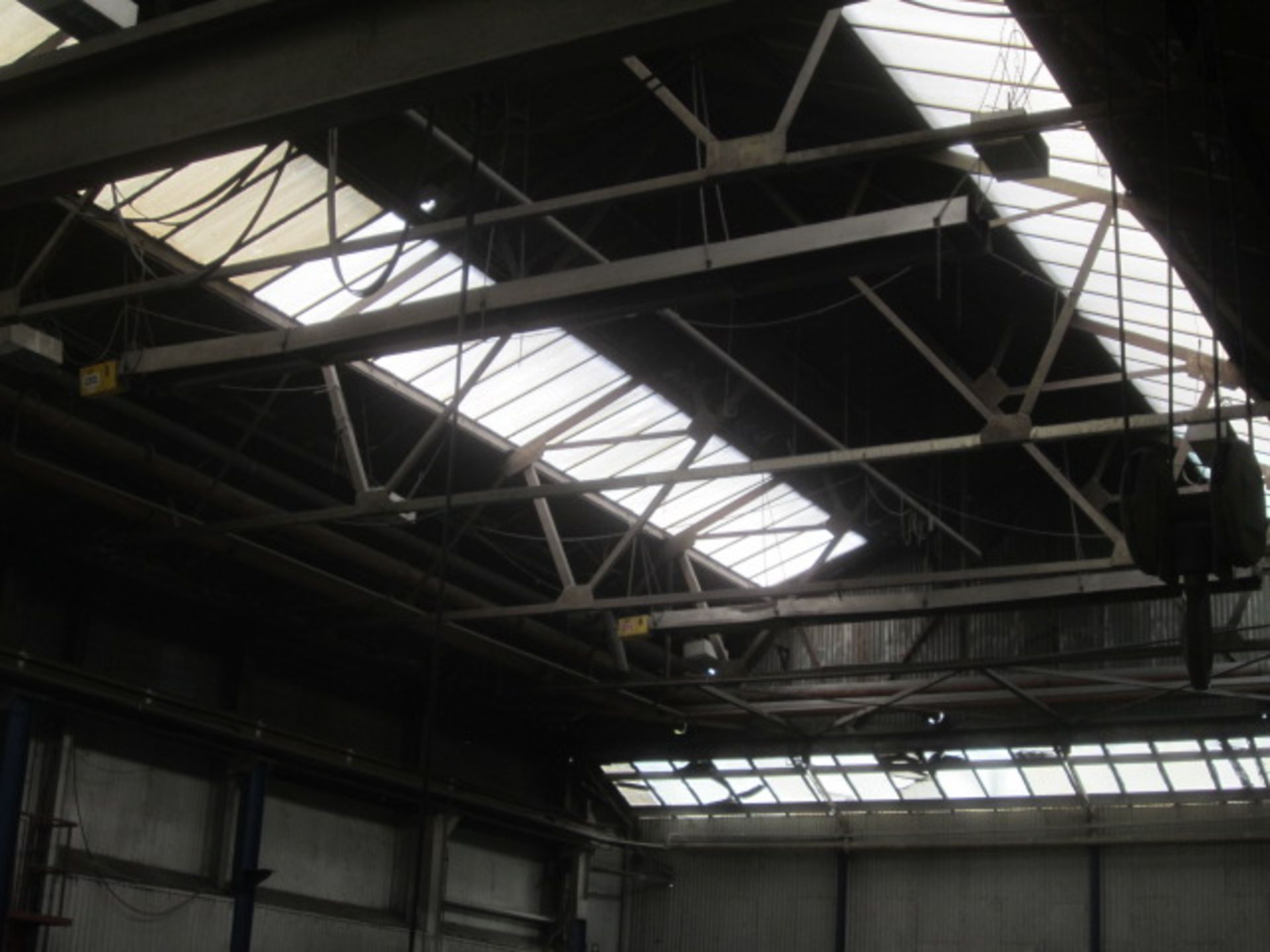 Five Horizon ceiling suspended gas/electric heat rails, approx. length 6m. These will be at - Image 5 of 5