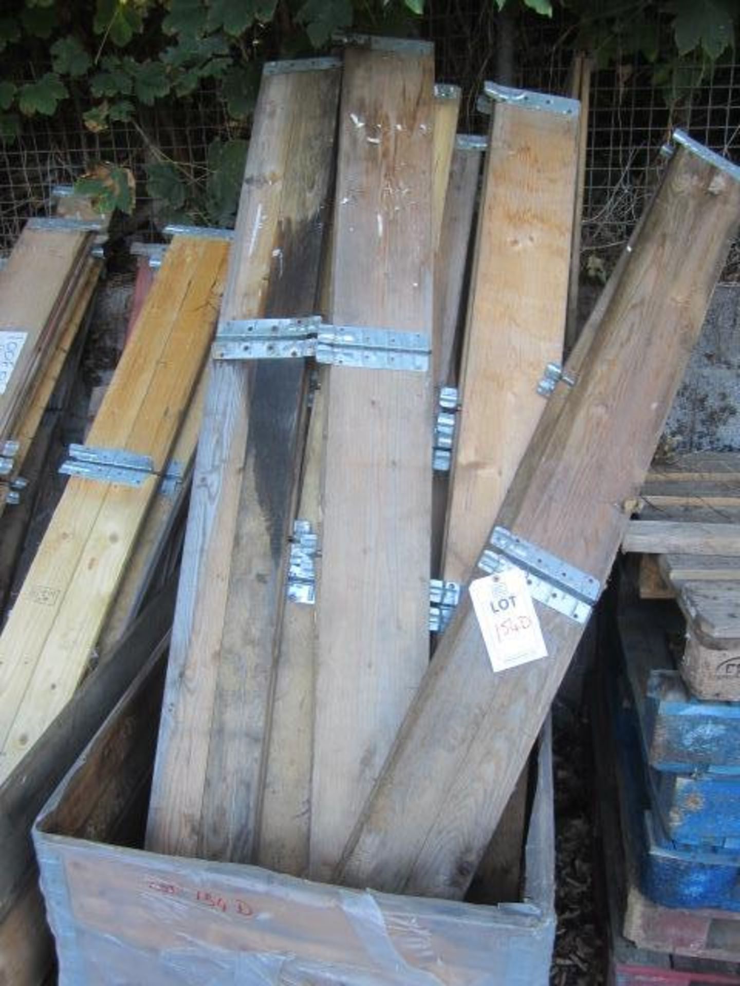 Quantity of foldable timber pallet sides - Image 2 of 3