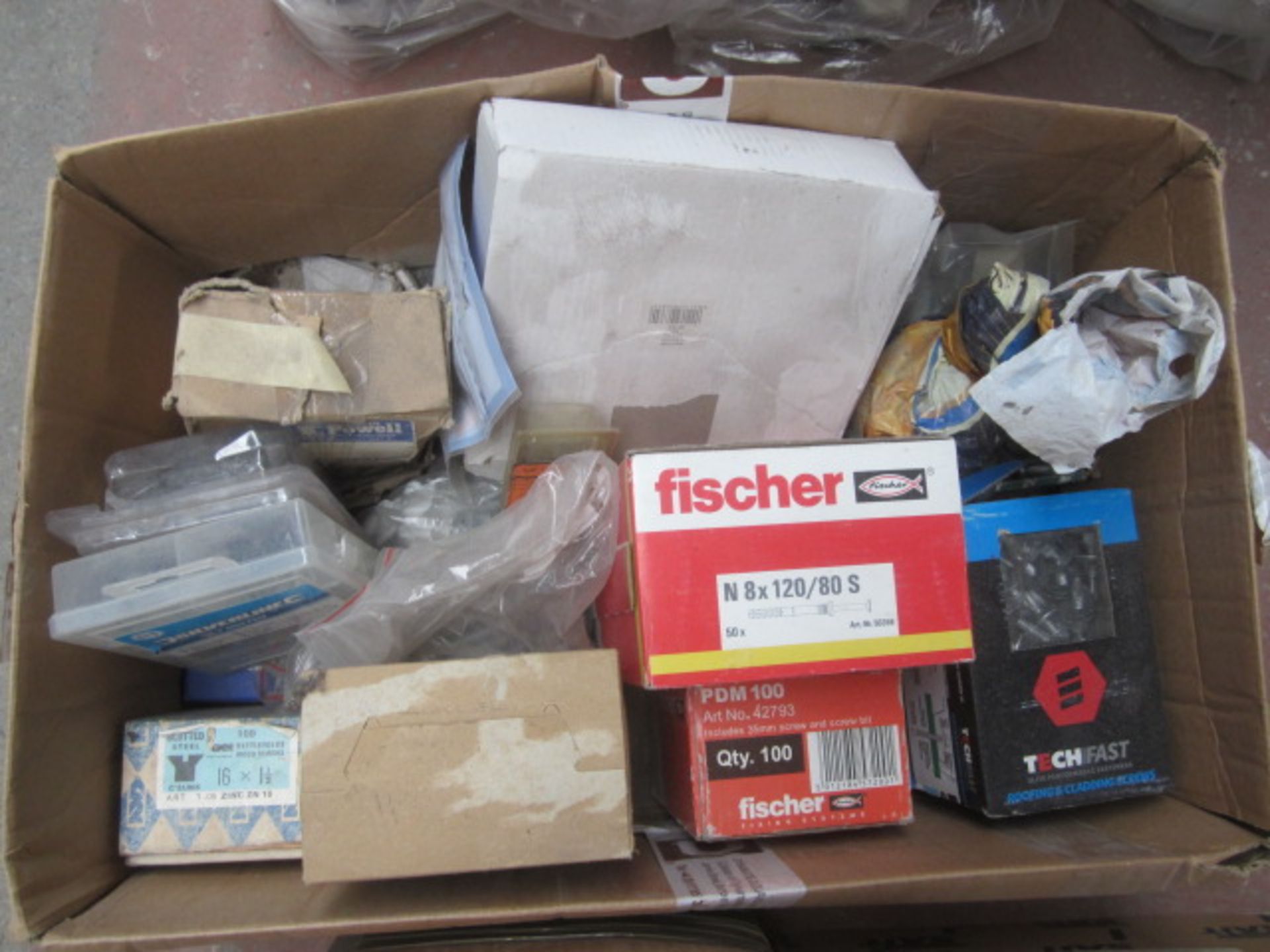 Miscellaneous lot including plastic ties, hand torches, screws, roof cladding screws, wood screws - Image 2 of 7