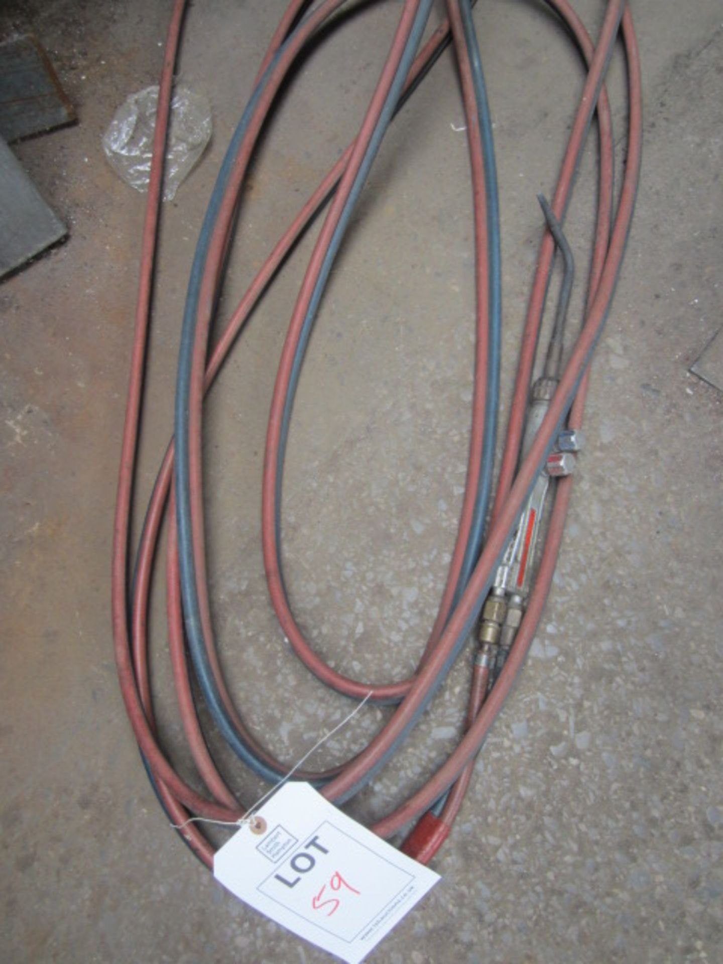 Two welding torches and associated hoses - Image 3 of 3