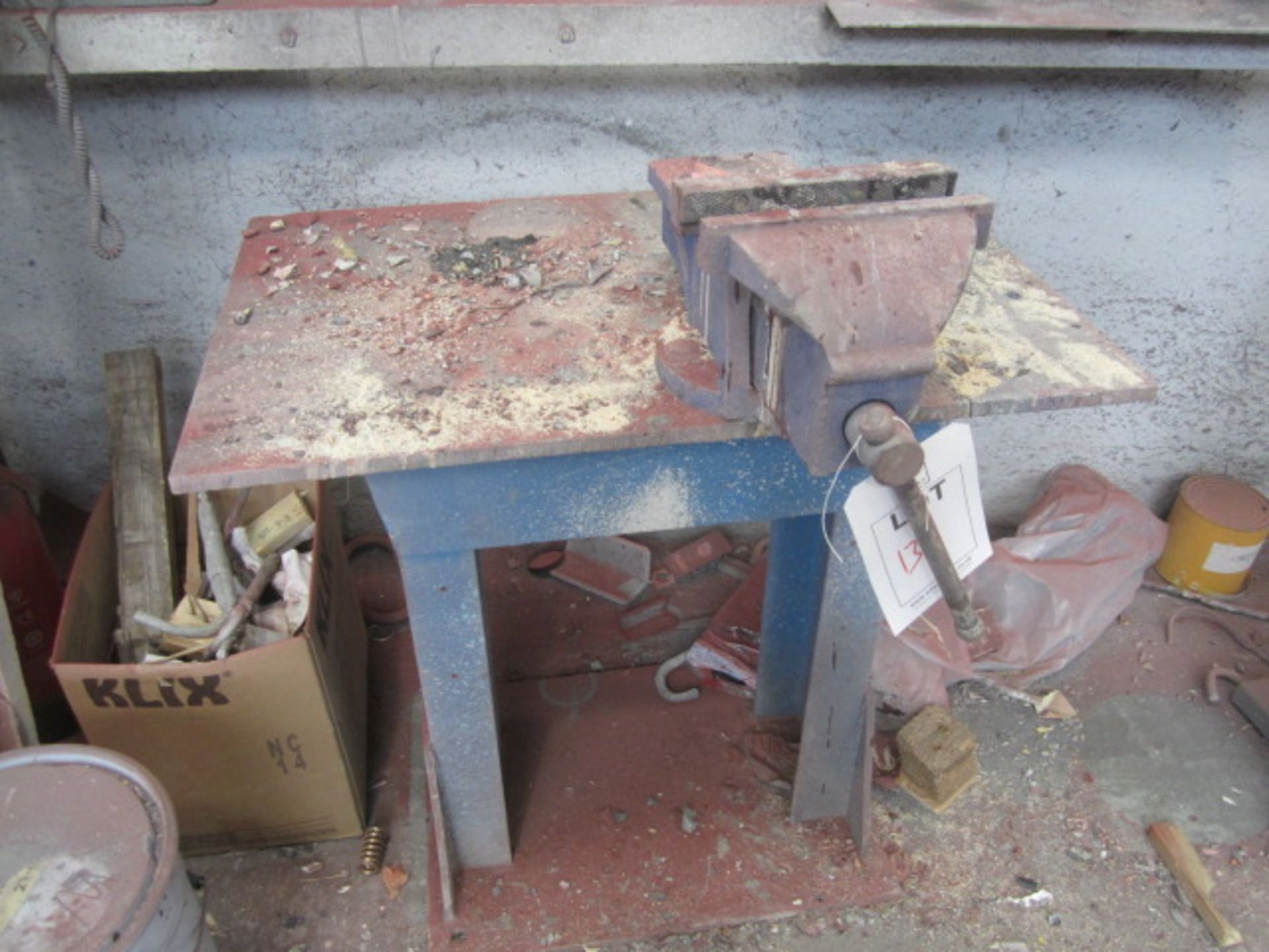 Clarke double ended bench top grinder and 8" bench vice - Image 2 of 2