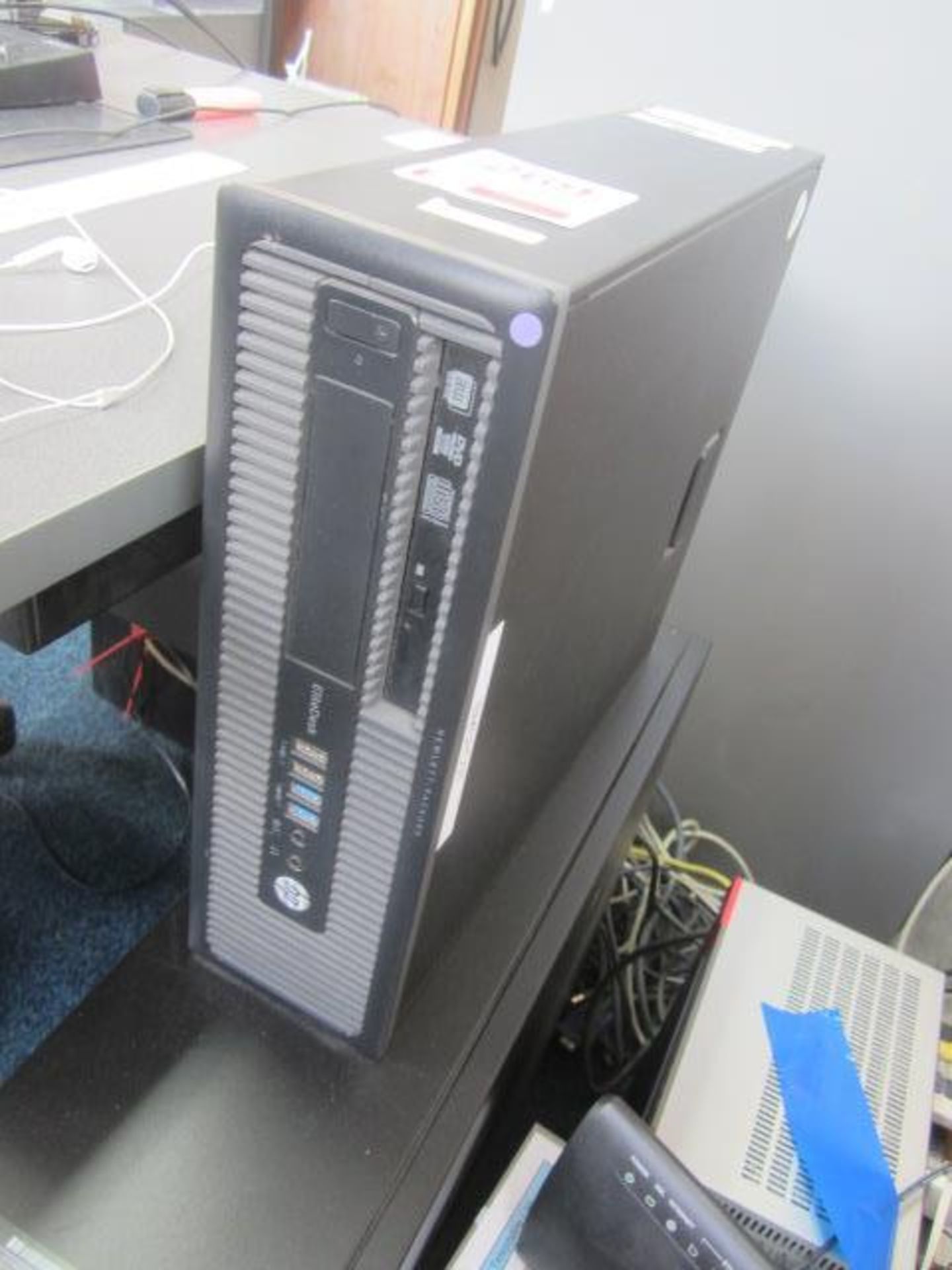 HP Elitedesk computer system with flat screen monitor, keyboard and mouse - Image 2 of 2