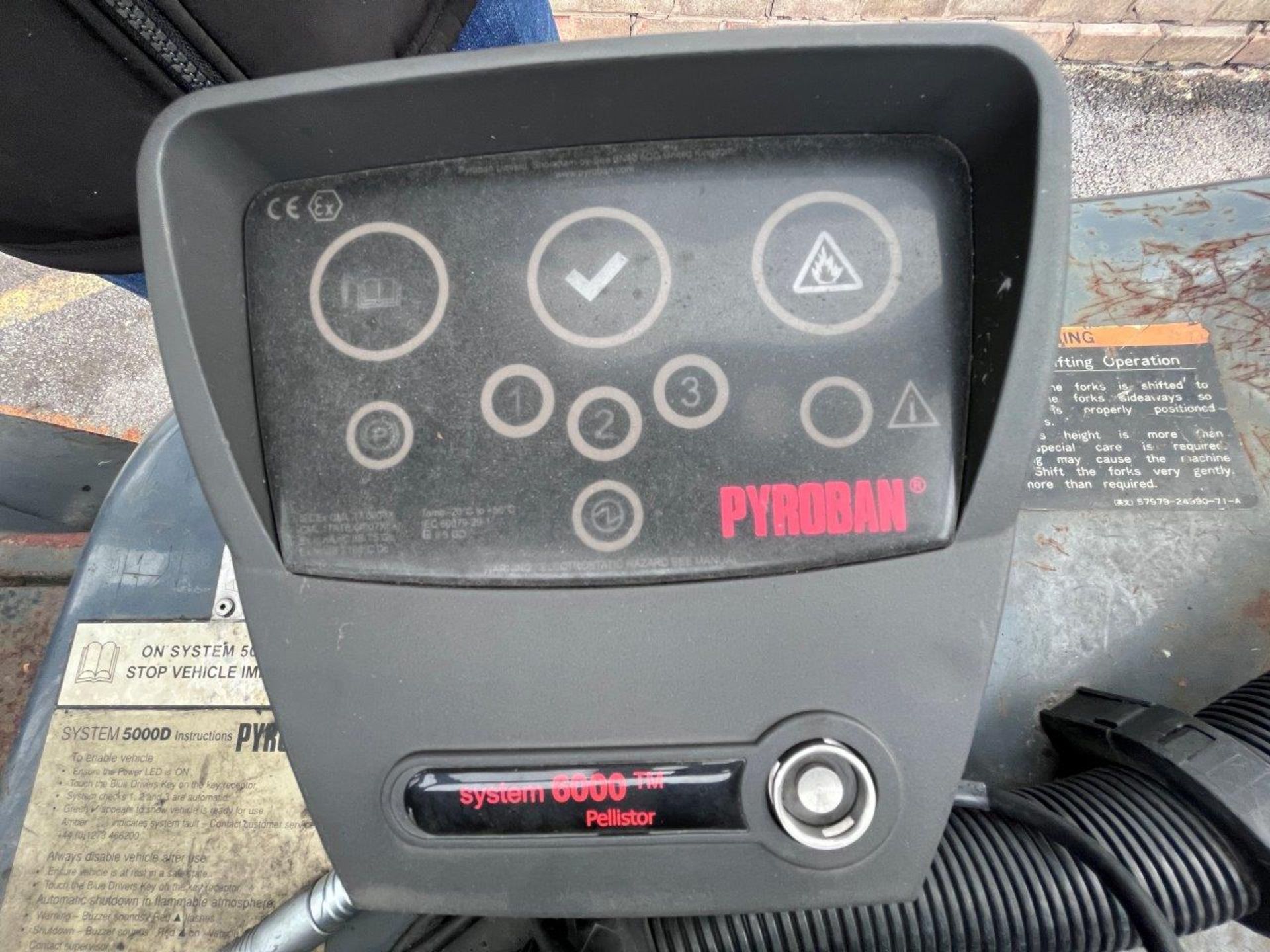 Toyota Pyroban forklift truck - Image 5 of 5