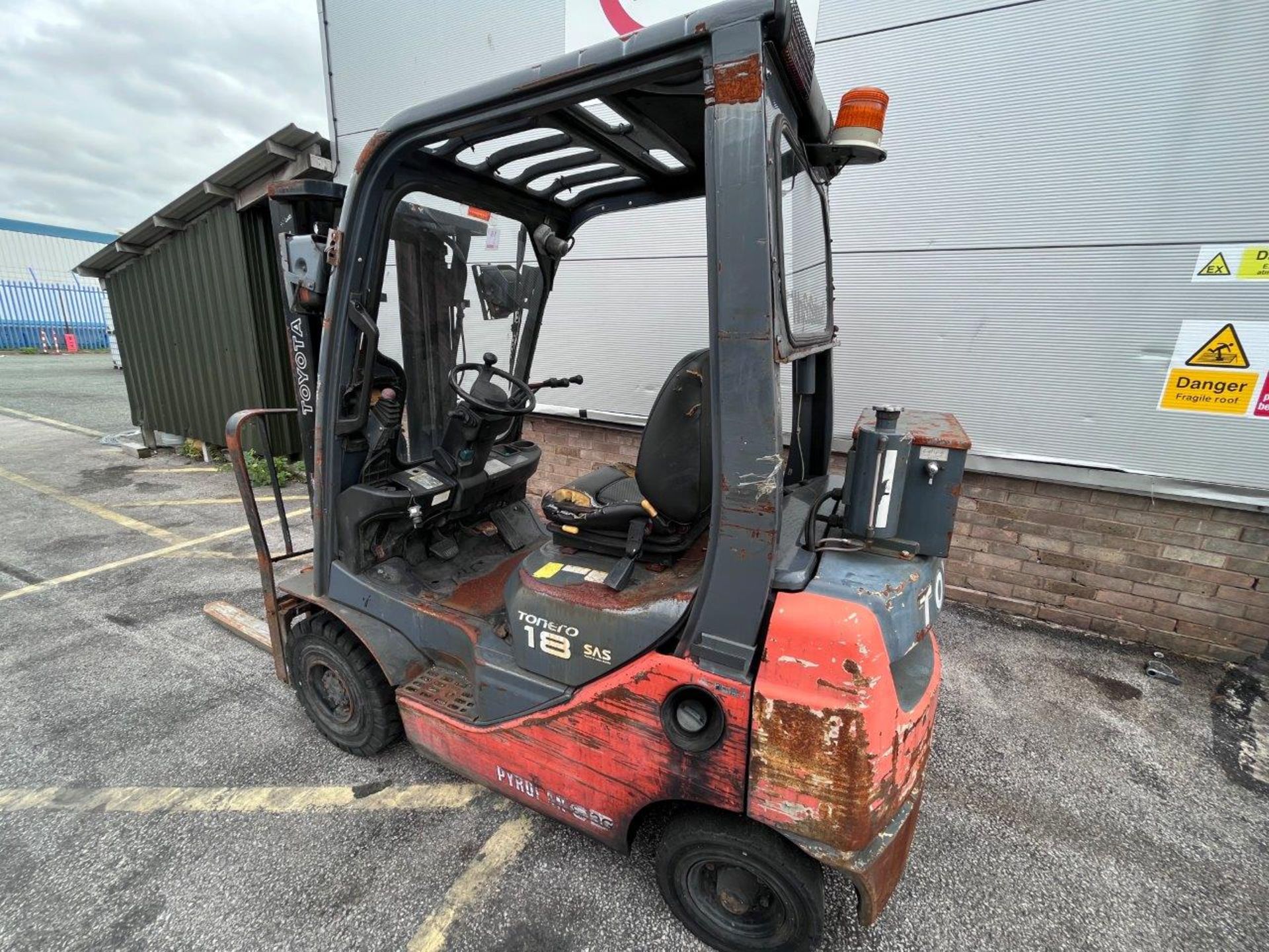 Toyota Pyroban forklift truck - Image 2 of 5