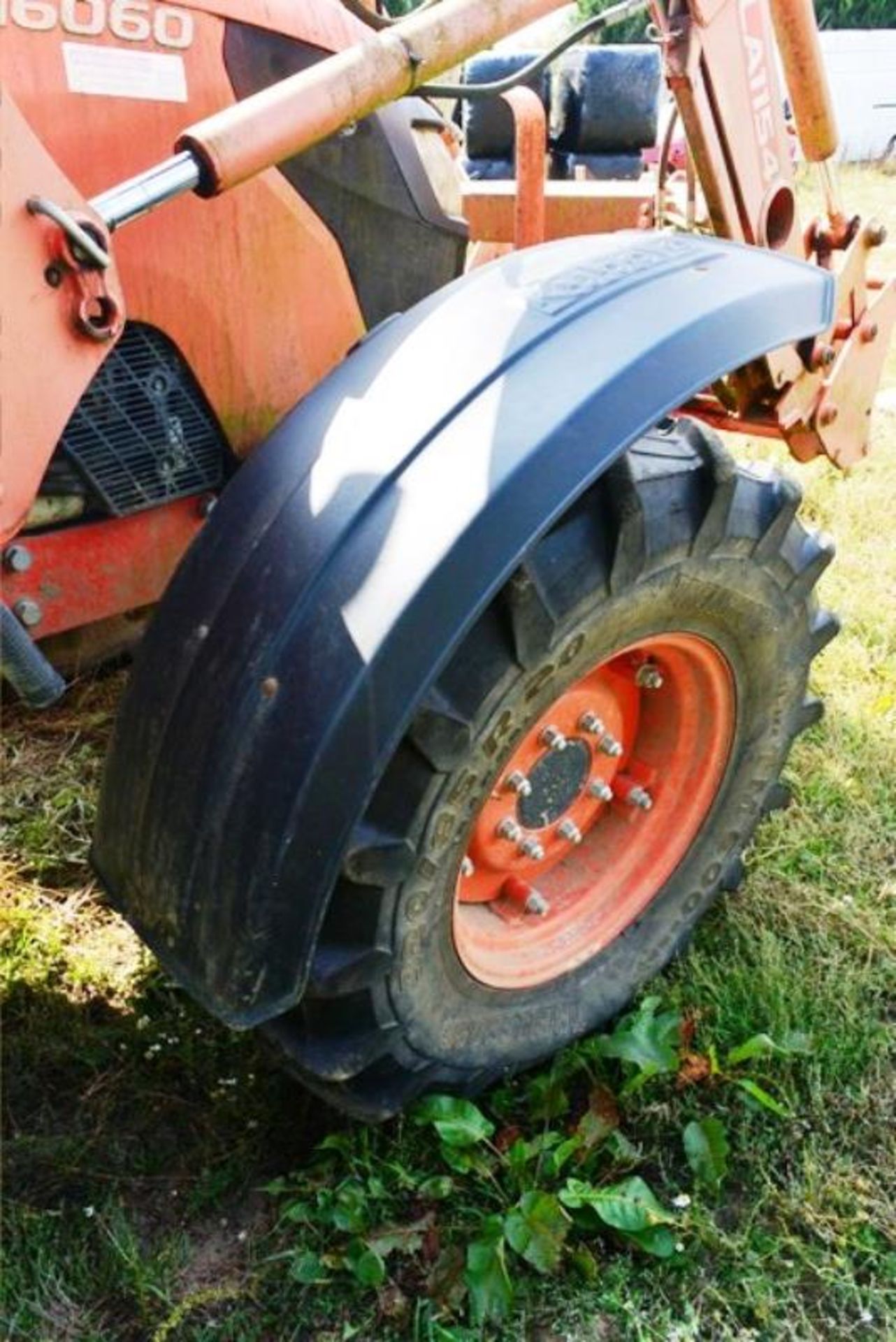 Kubota M6060 60 hp tractor, registration OY63 LBN (2013) with Kubota LA1154 front loader, Kubota - Image 10 of 22