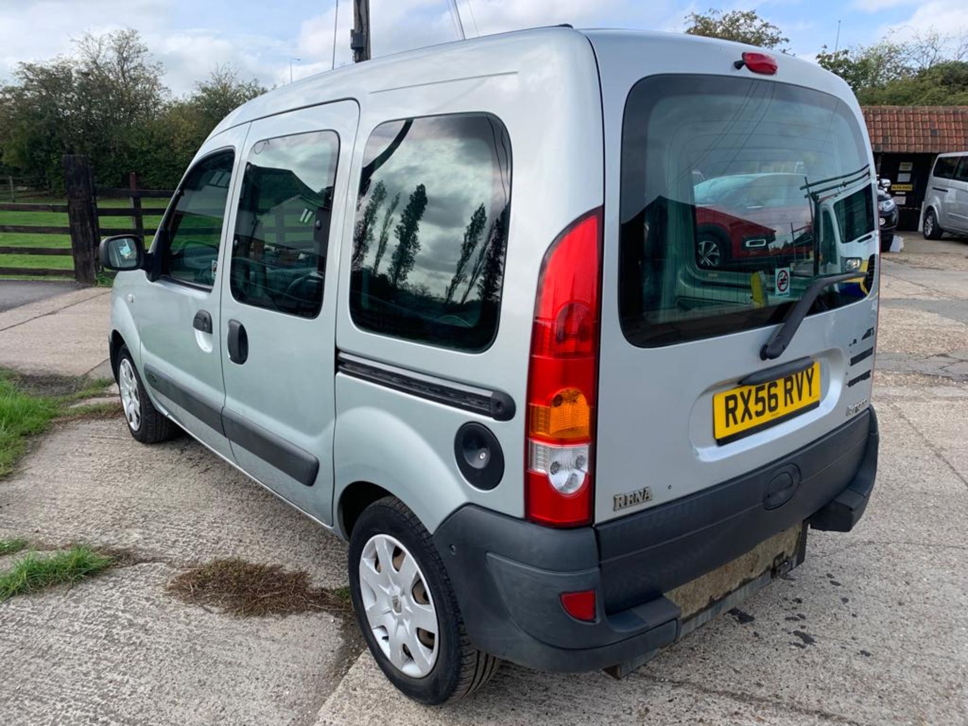 Renault Kangoo Authentique panel van, registration number RX56RVY, first registered 27/02/2007 with - Image 3 of 13