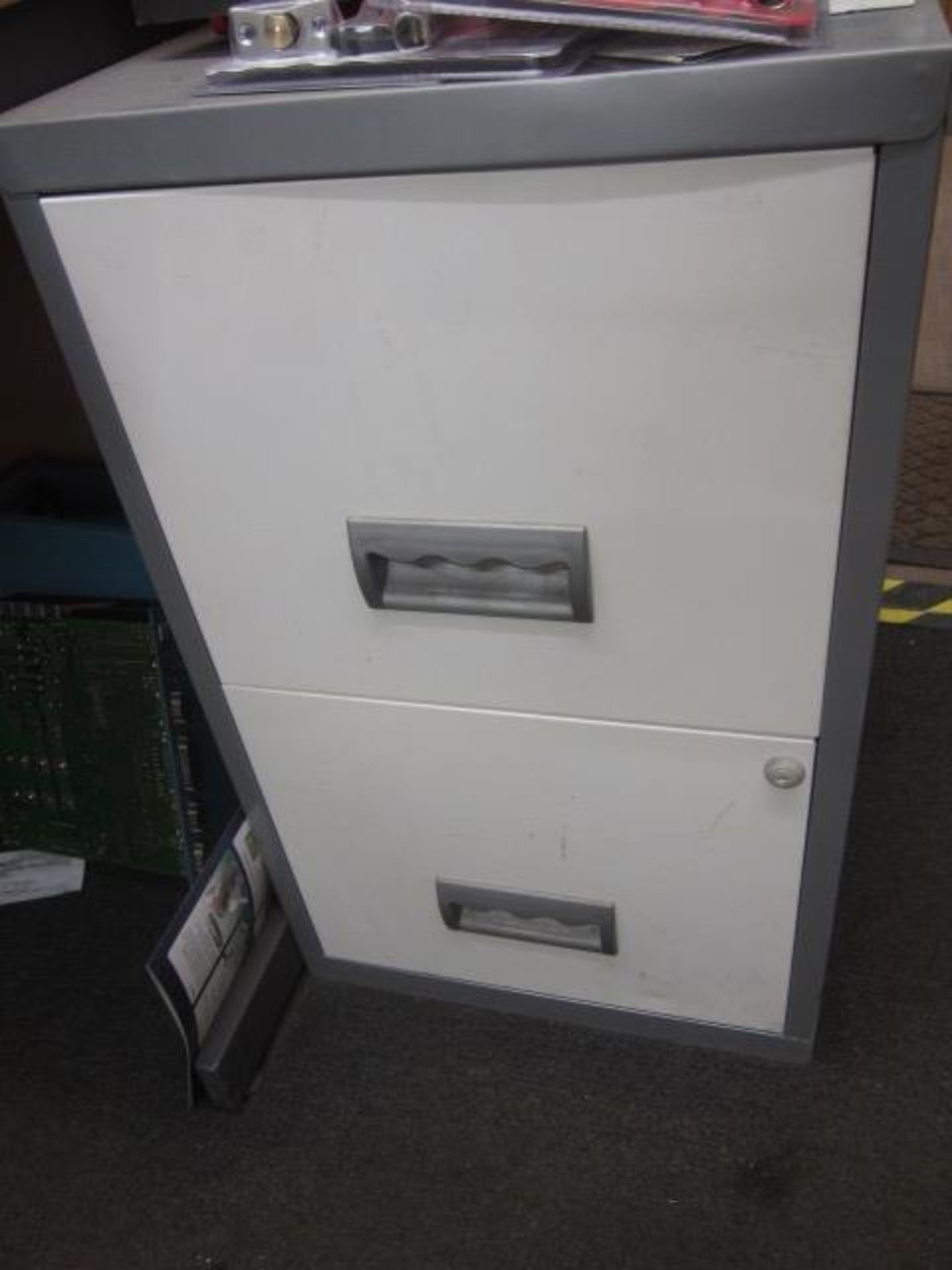 Metal 2 door storage cupboard with contents of office consumables including pens, envelopes, Comb - Image 7 of 8