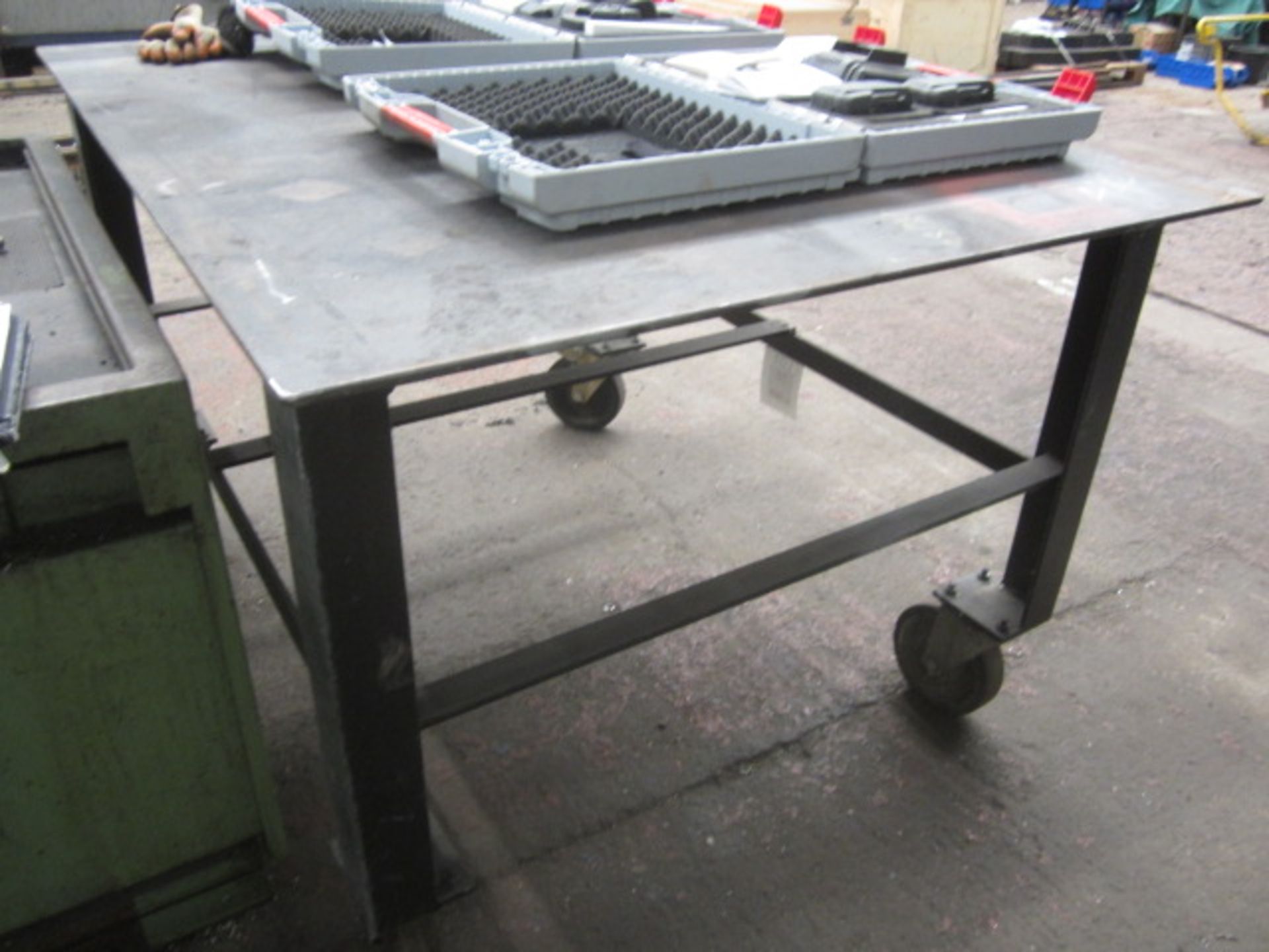 Metal mobile workbench, 1500mm x 1140mm - Image 2 of 3