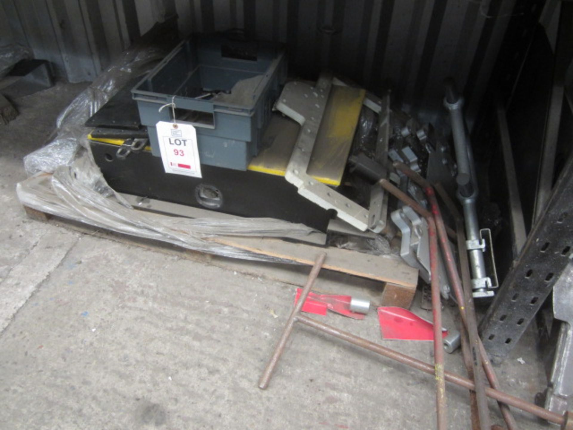 Quantity of assorted steel profiles, as lotted - please refer to auction images - Image 8 of 10
