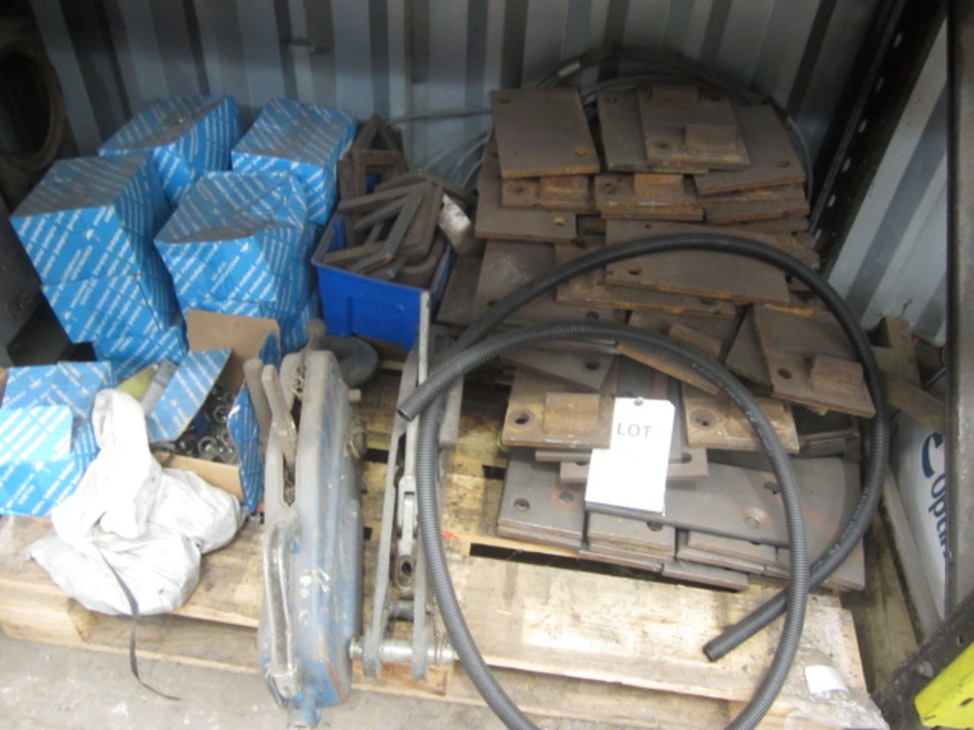 Quantity of assorted steel profiles, as lotted - please refer to auction images