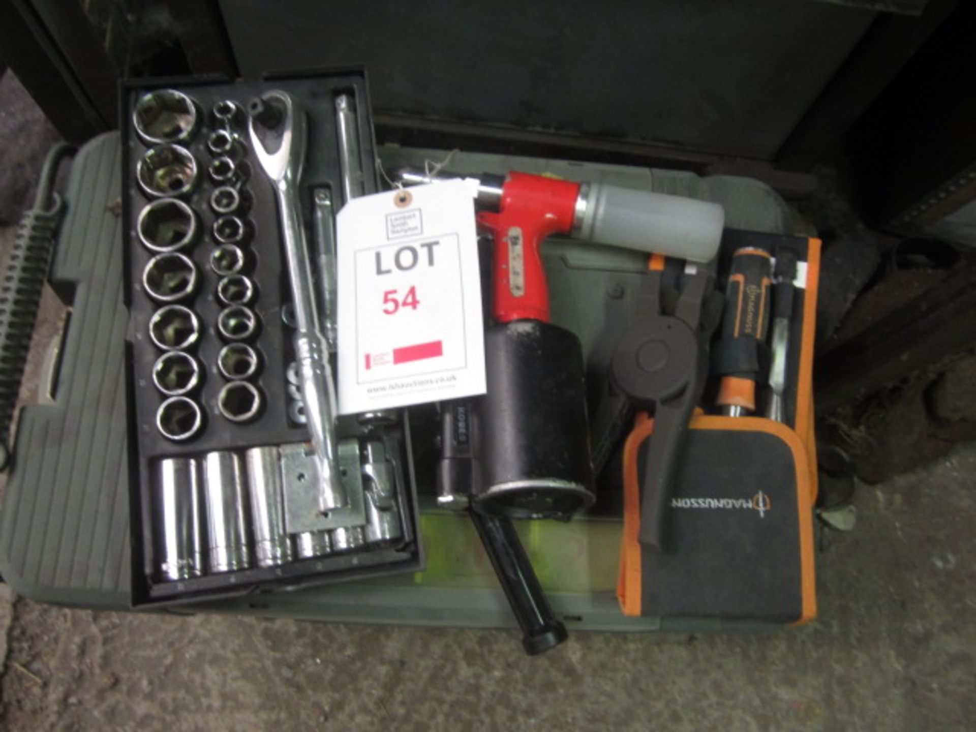 American Pro 4 drawer tool cabinets with contents of assorted hantools, drill bits, chisels, - Image 2 of 8