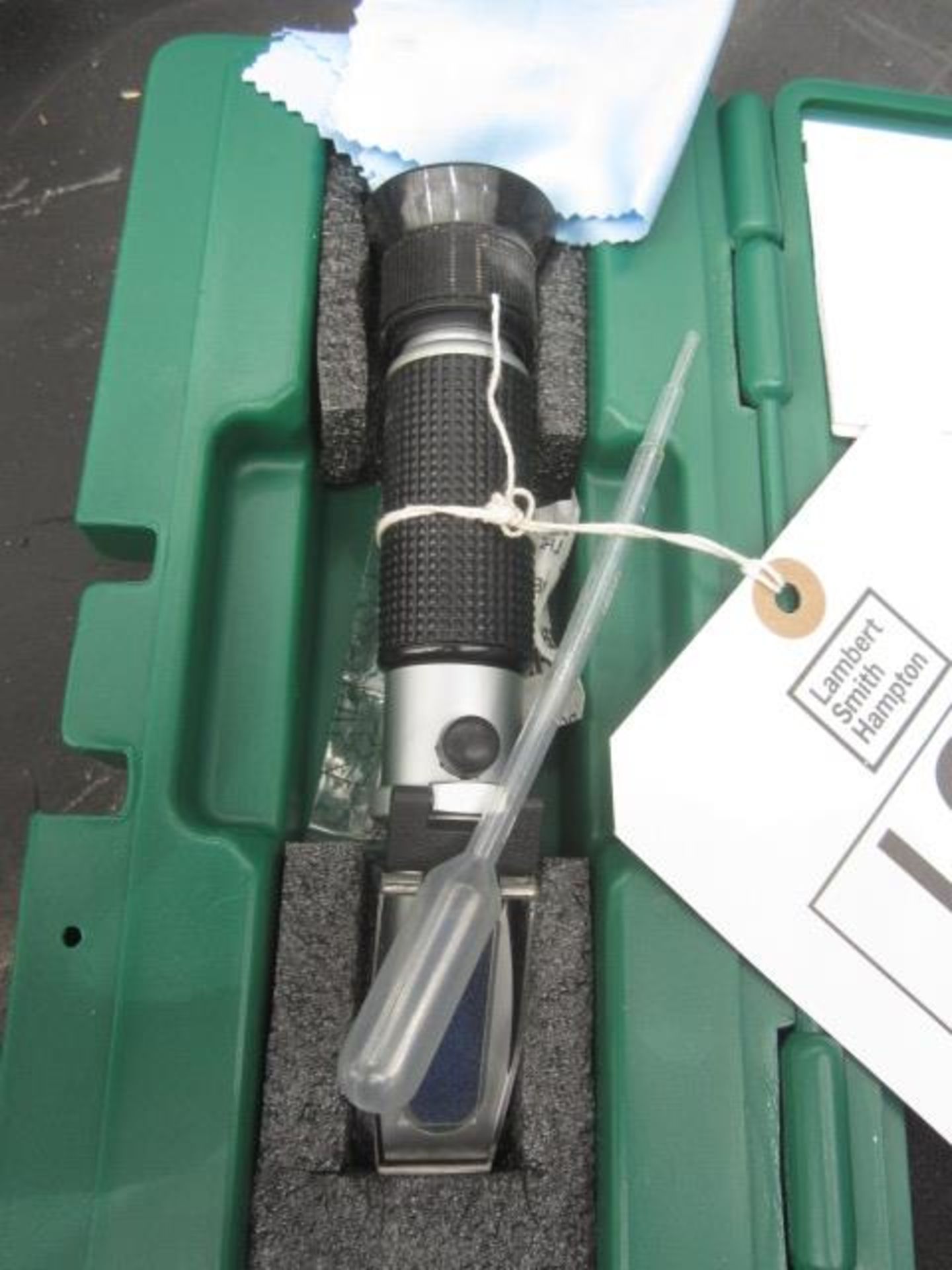 Insize ISQ-RM30 portable refractometer