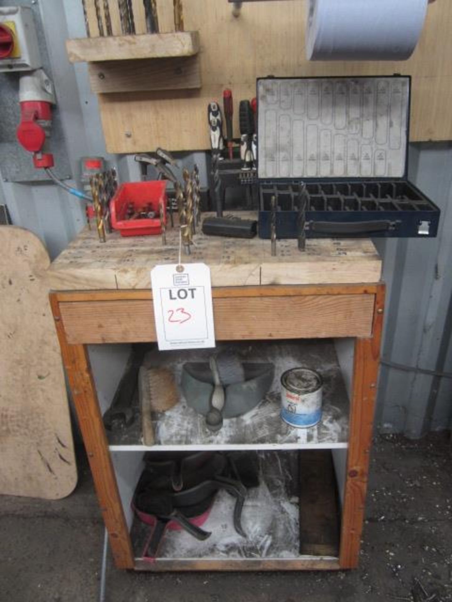 Metal multi bin storage rack and timber cabinet with contacts including drill bits, reamers, - Image 9 of 13