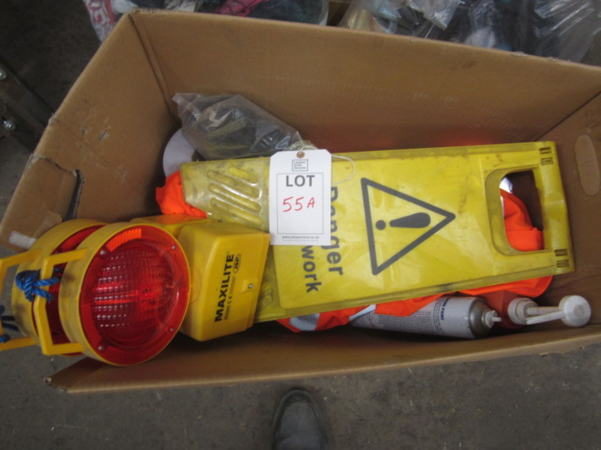Assorted PPE including hard hats, gloves, water proofs, ear plugs, 2 x bags of rags, 2 x warning - Image 5 of 7