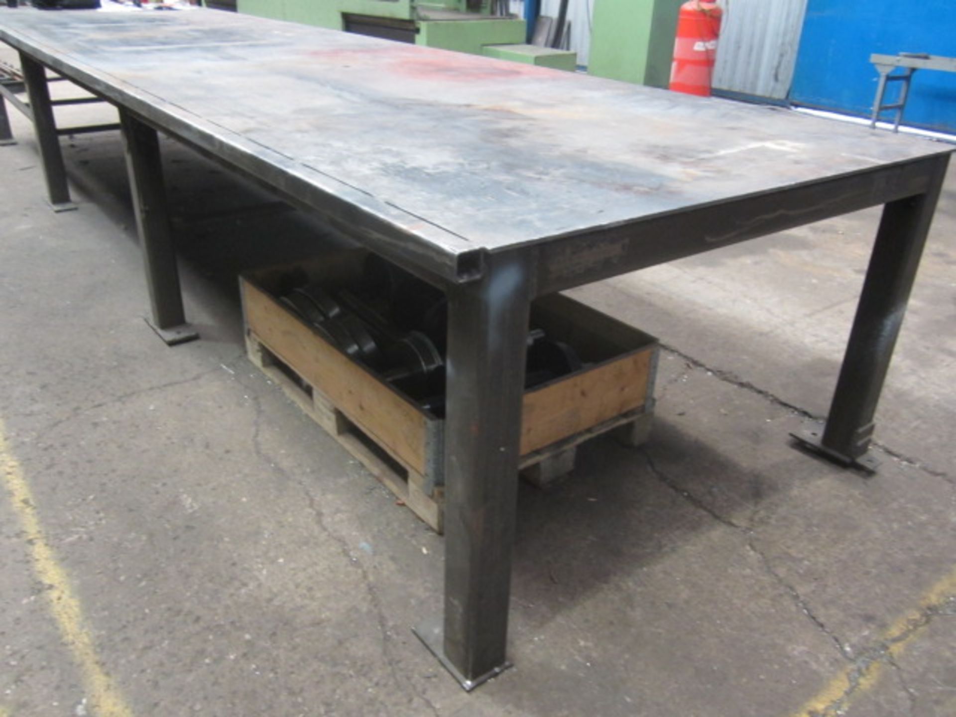 Metal workbench, approx. size: 6m x 1.5m - Image 2 of 3