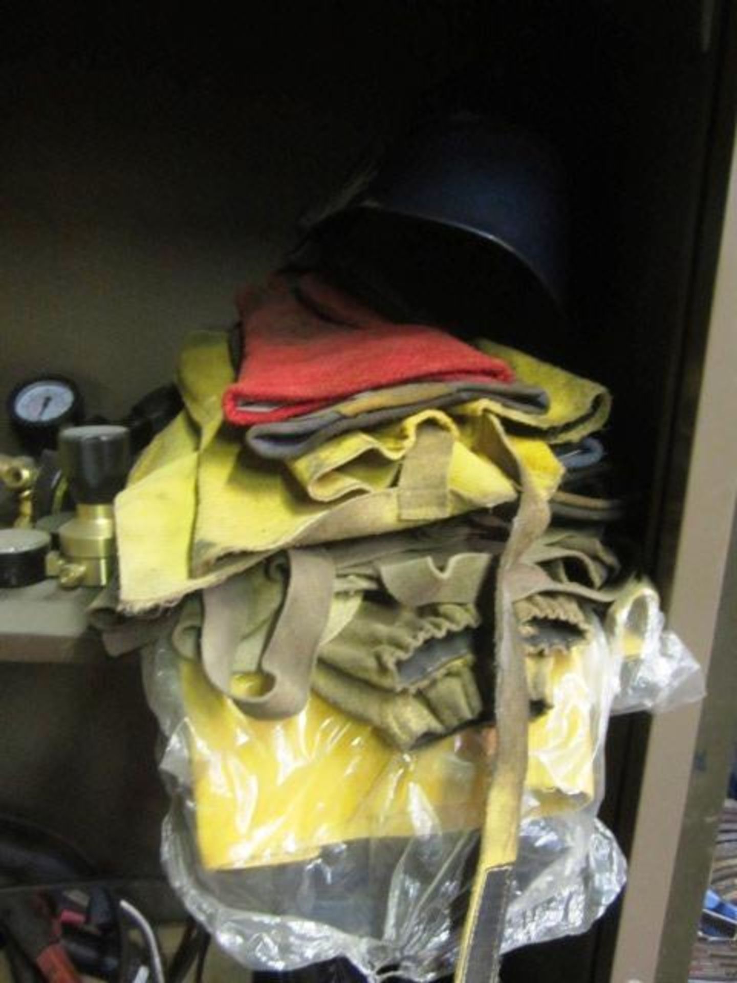 Contents of cupboard to include welding gloves and aprons, Esab Autrod 5356 welding wire, - Image 2 of 8