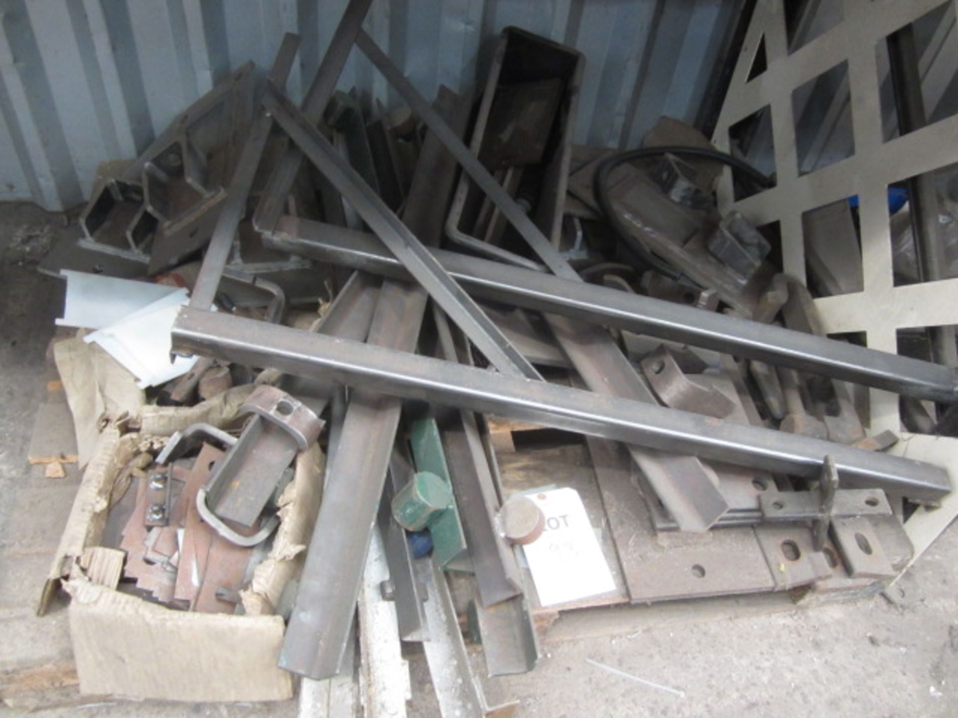 Quantity of assorted steel profiles, as lotted - please refer to auction images - Image 5 of 10