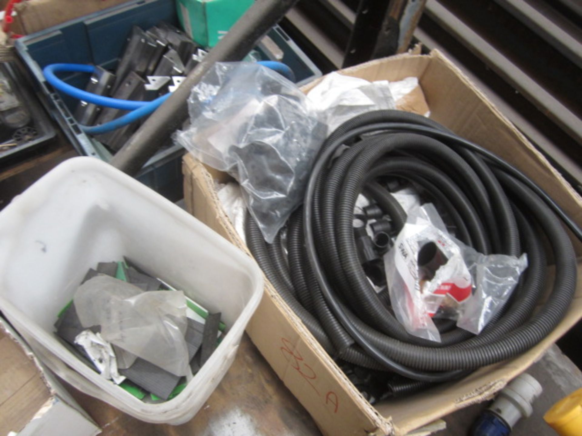 Miscellaneous lot including screws, tubing, cable glands, steel profiles etc., as lotted - please - Image 10 of 11