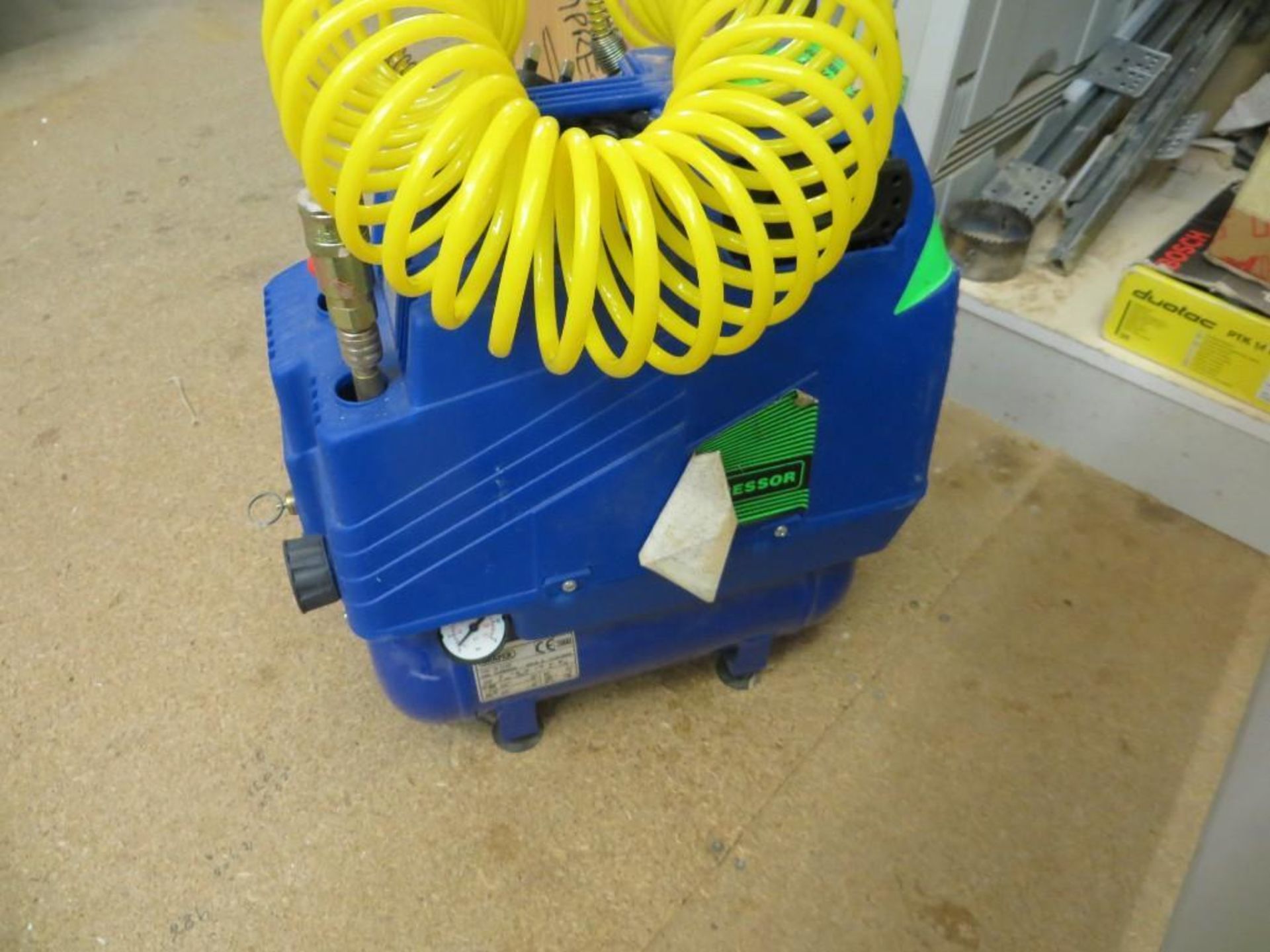 Draper 6 litre air compressor Model DA 6/200 Serial No. C110139264