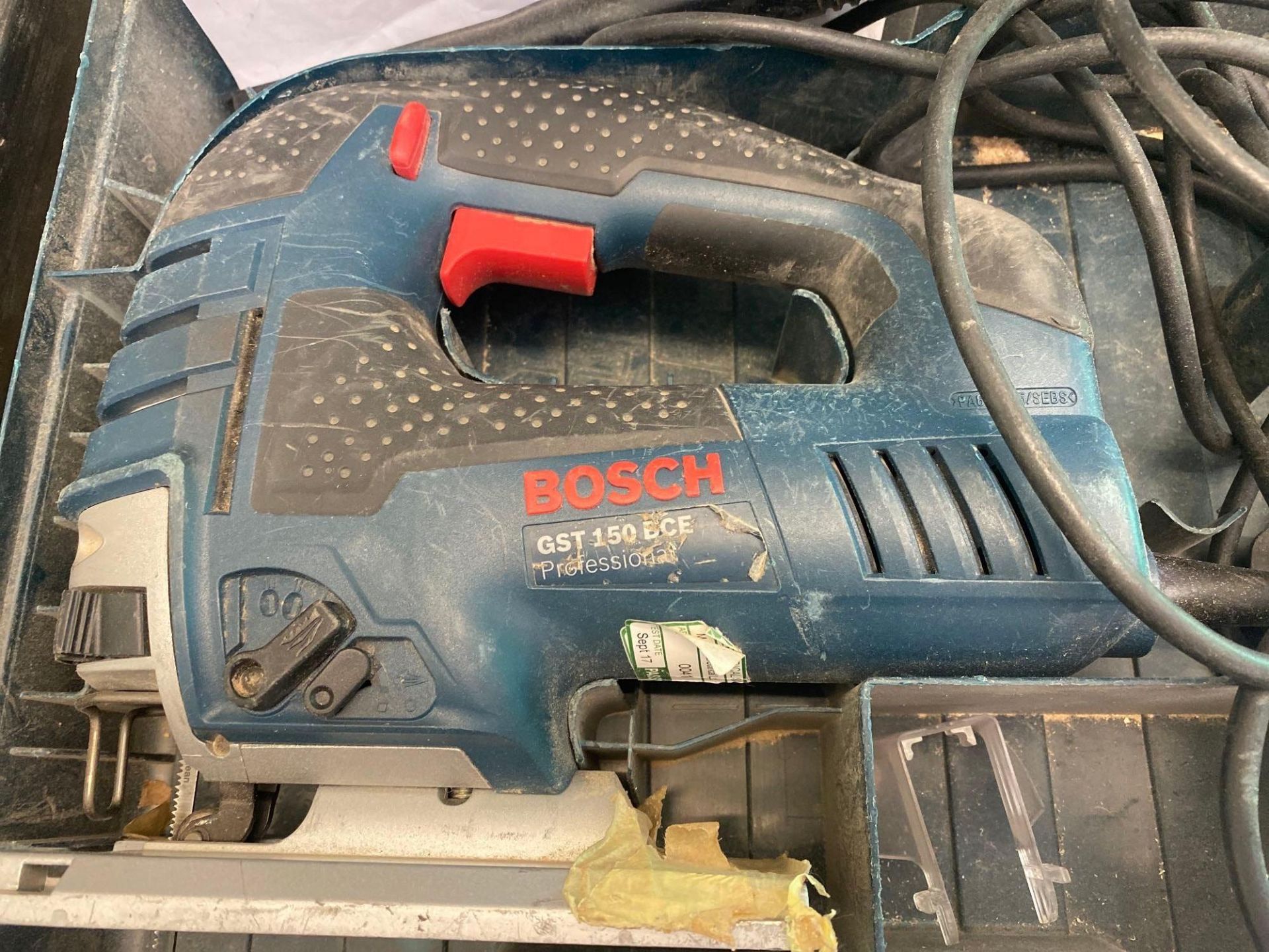 Bosch GST 150 BCE professional jigsaw 240v complete with carry case - Image 2 of 4