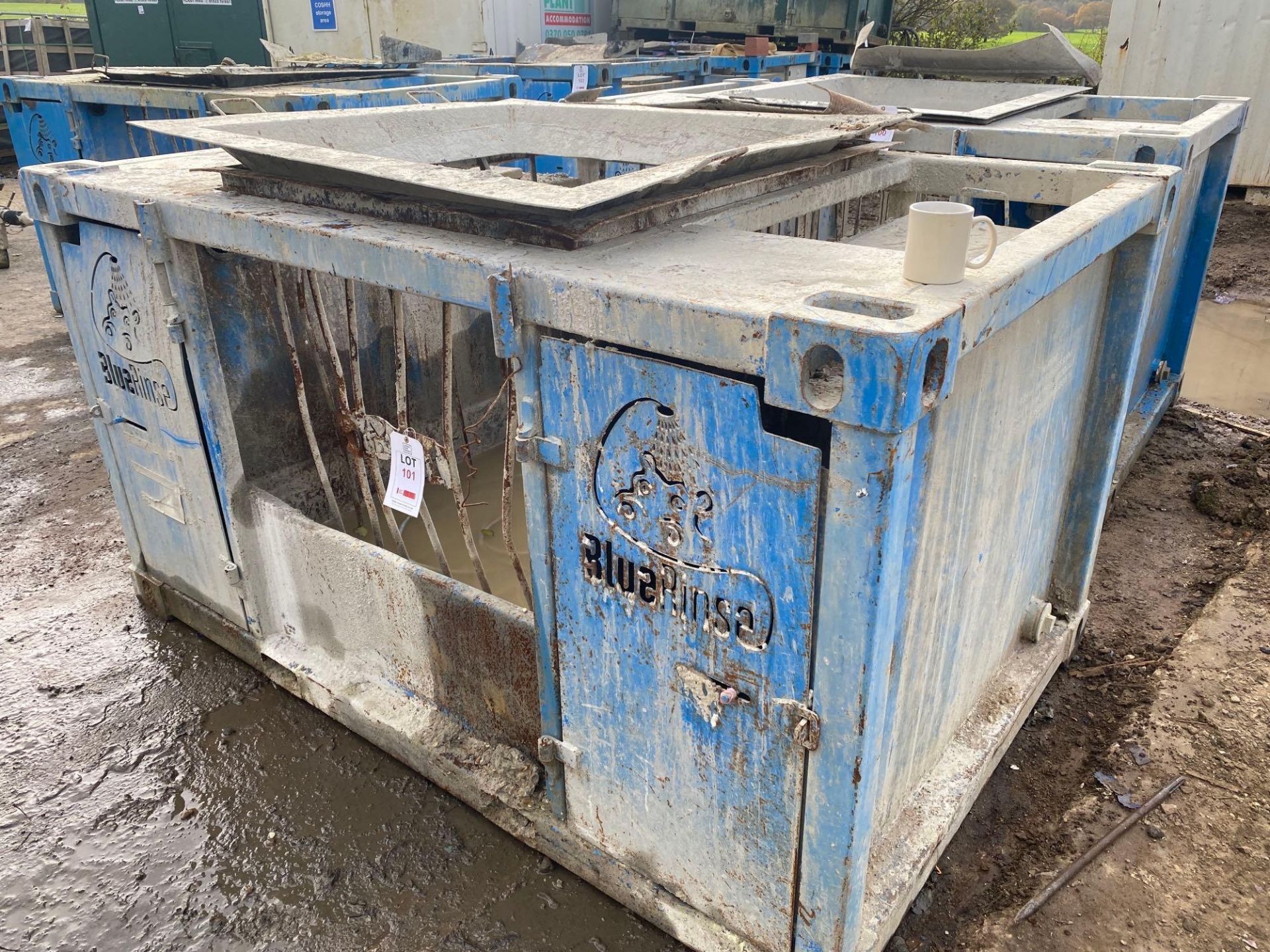 Blue rinse concrete washout unit - Image 2 of 5