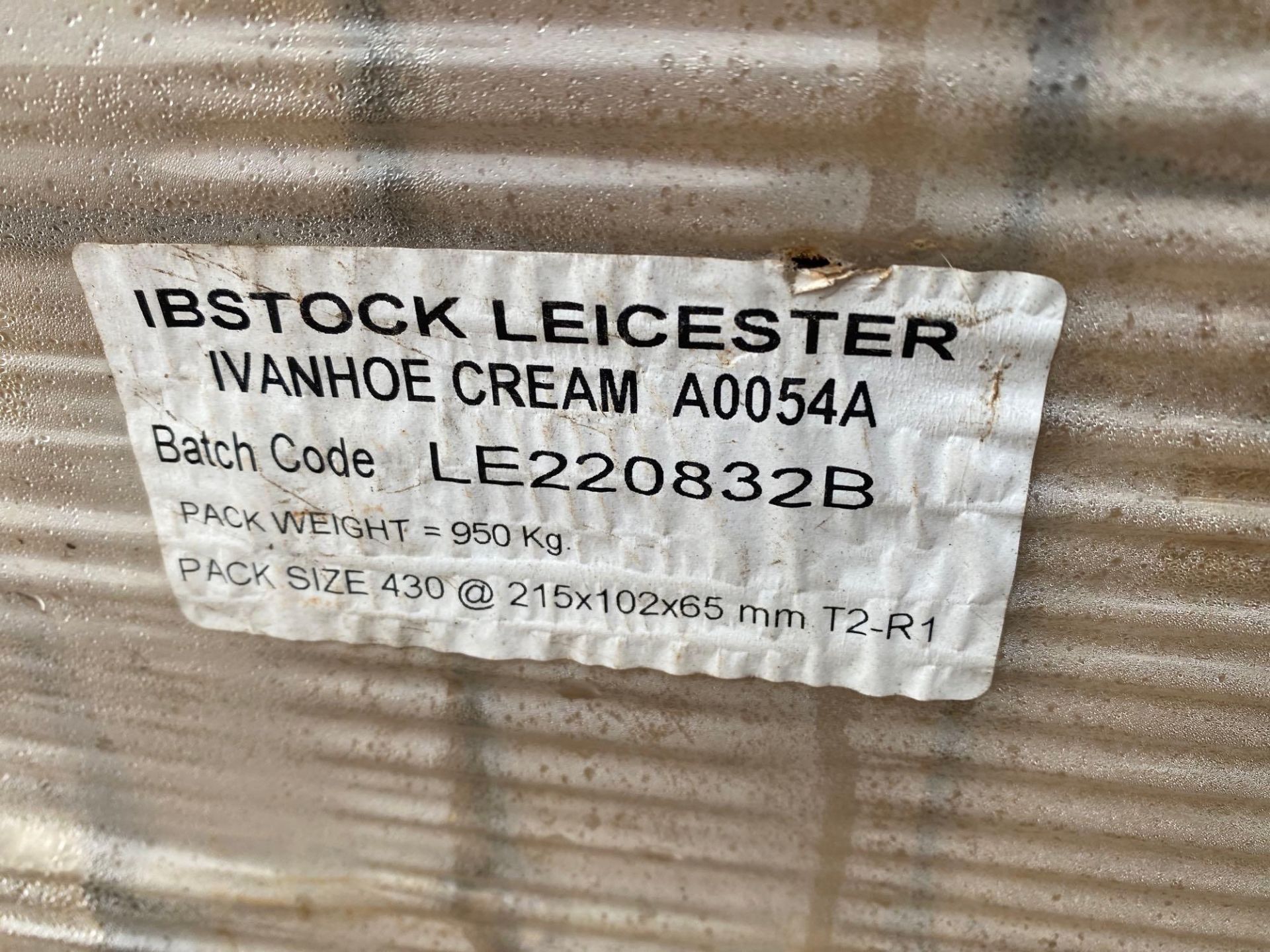 6 pallets of Ibstock Leicester Ivanhoe cream bricks - Image 3 of 3