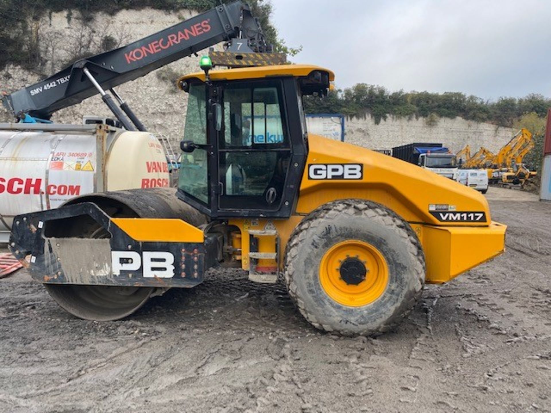 JCB 12 ton Roller model VMD117 (2016) - Image 5 of 14