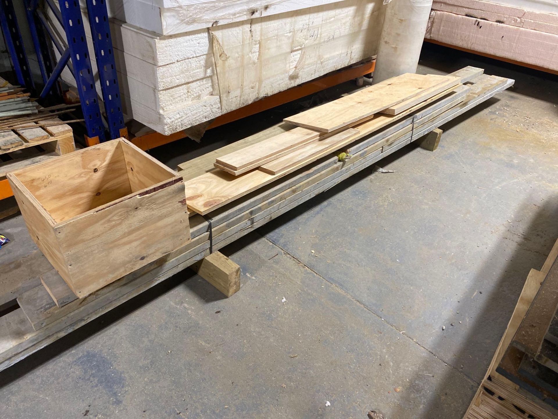 8 lengths of various sized treated wooden board - Image 4 of 4