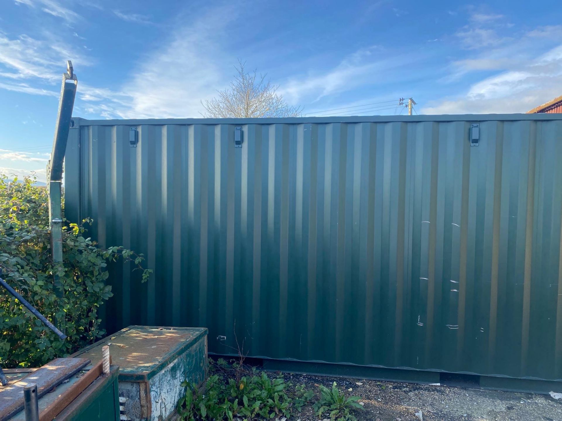 20 foot shipping container type TO48BA/1-AA, manufacturers number DFDC113318 date of manufacture 12/ - Image 2 of 4