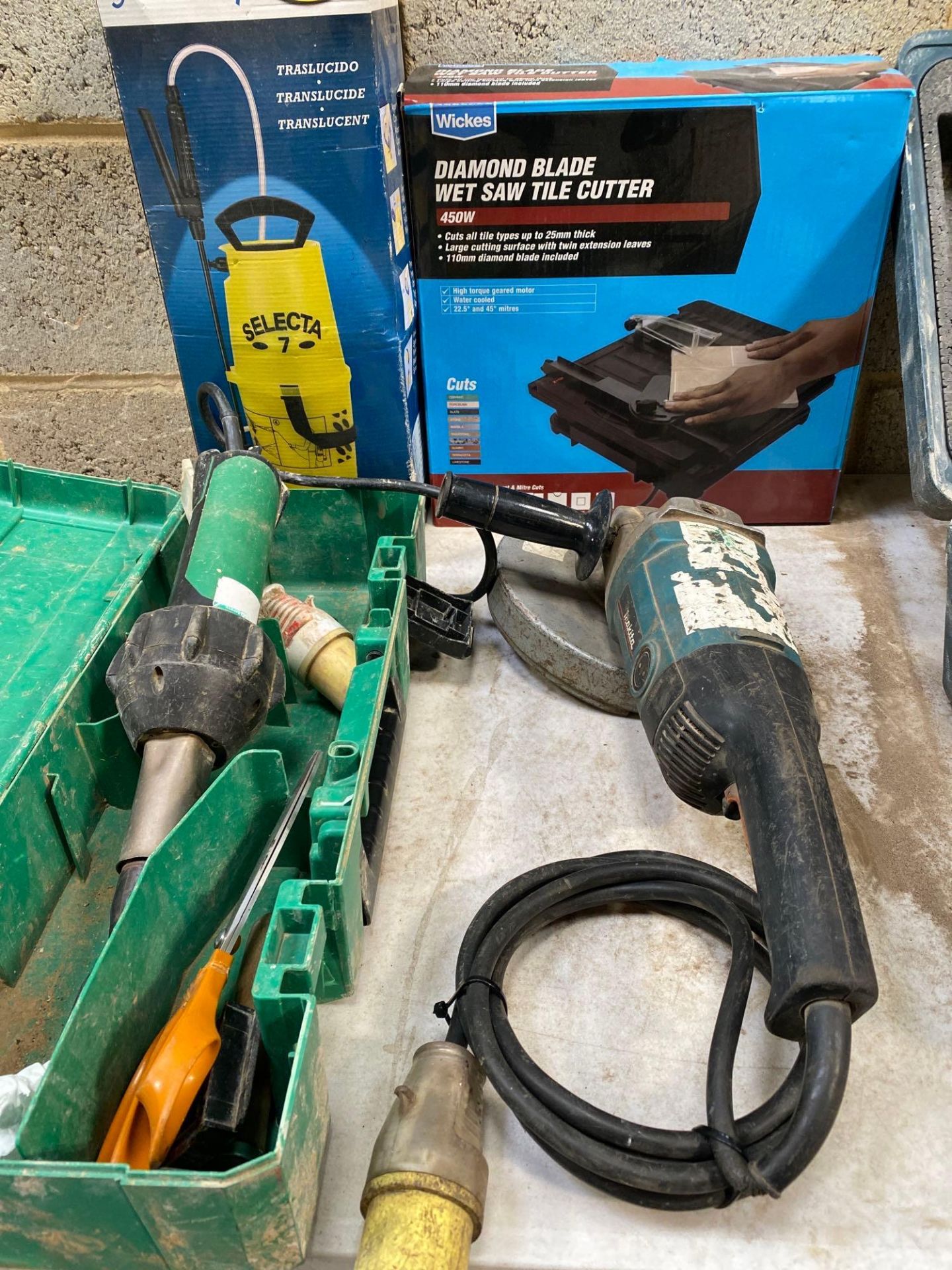 A selection of various power tools to include 1 x Leicester heat gun 110V, 3 x various Makita 110V a - Image 2 of 3
