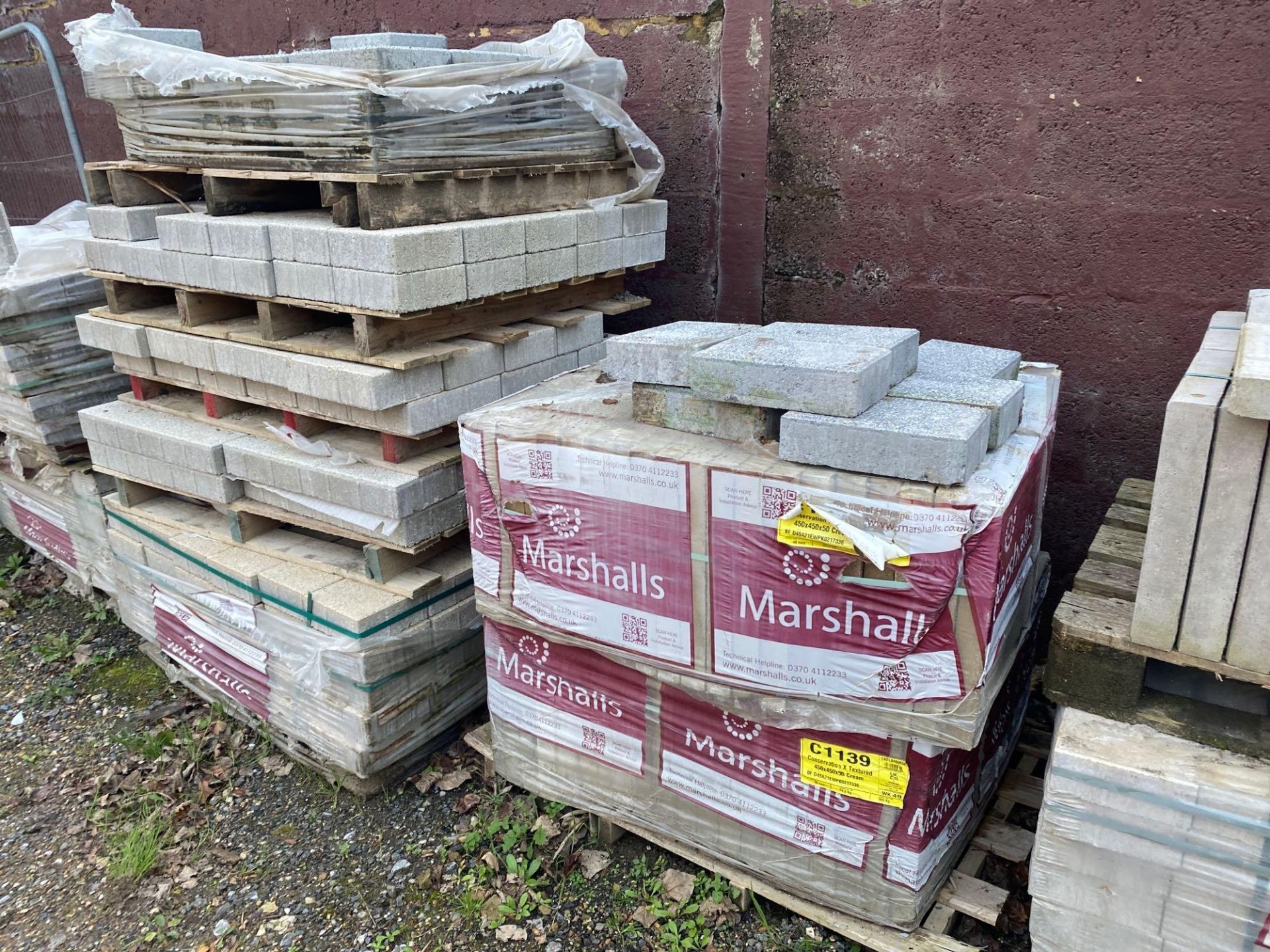 Approximately 25 pallets of various kerbstones, block paving, concrete slabs, concrete spacers, gran - Image 13 of 17