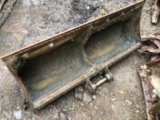 1200 mm excavator bucket with 3.5mm pin