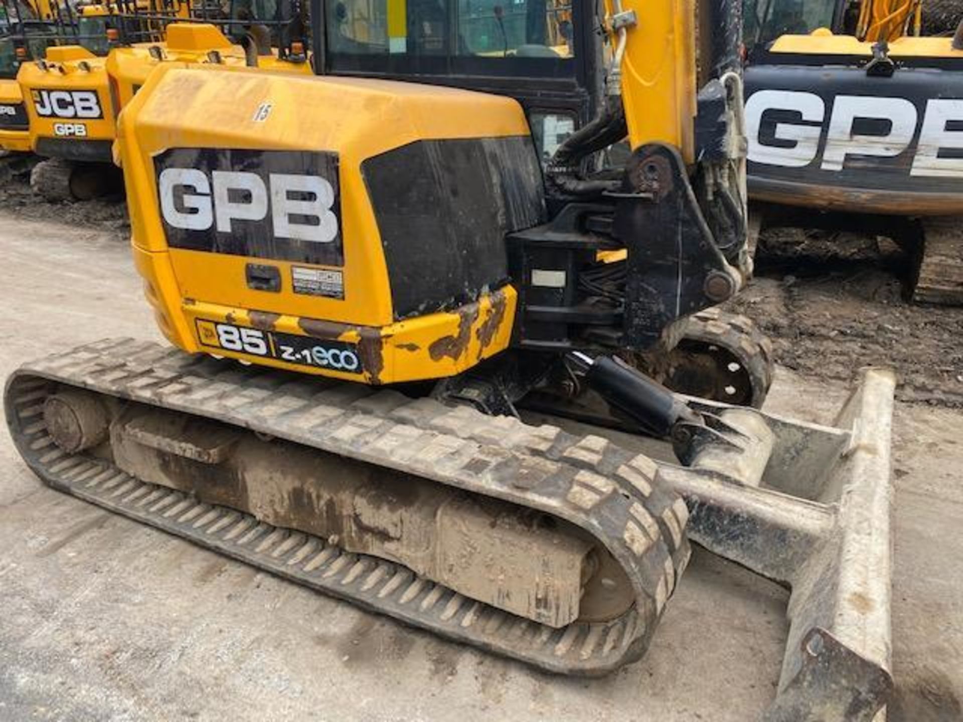 JCB JCB85Z1 8 ton excavator (E15) (2015) - Image 4 of 17