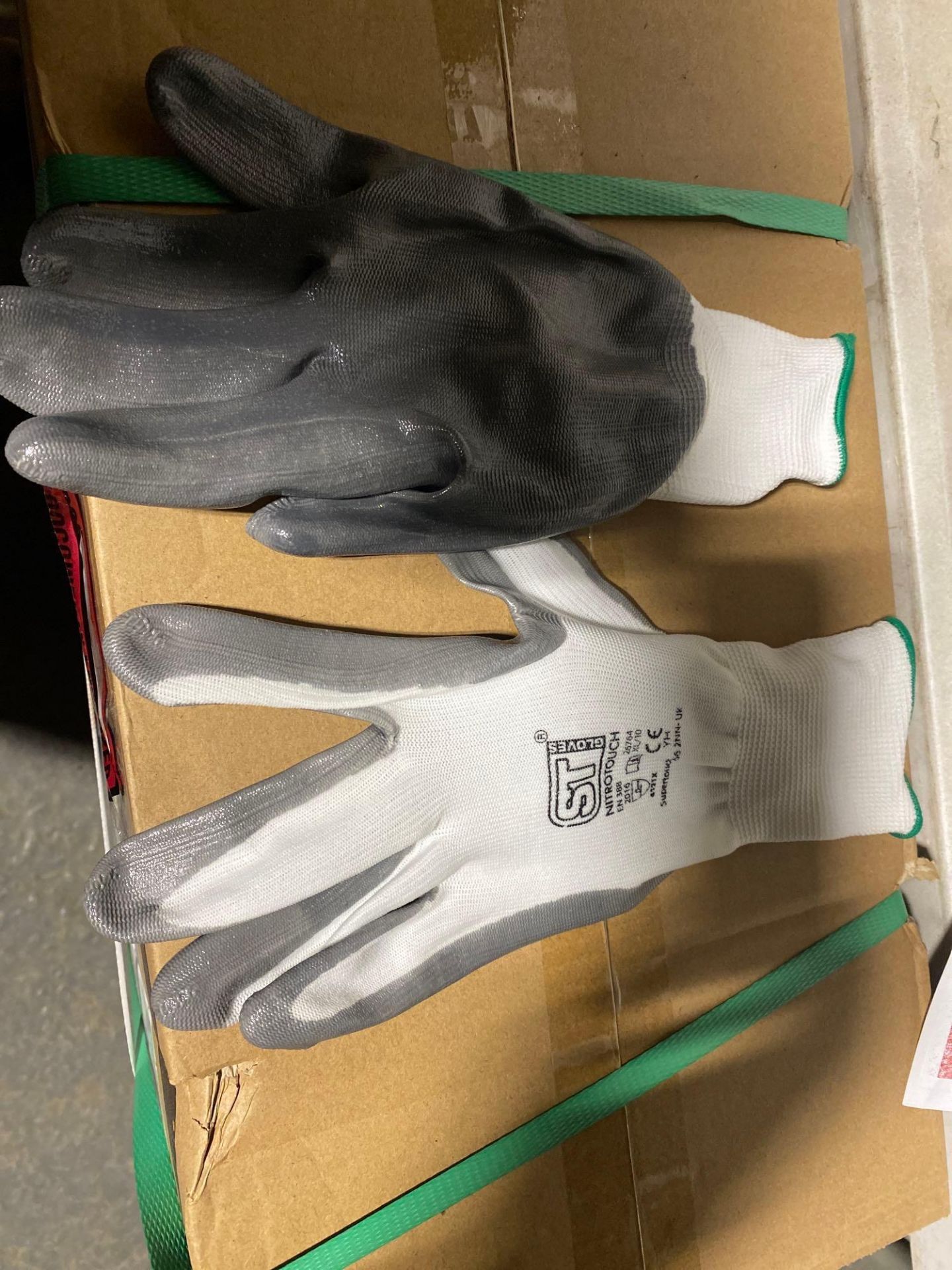 5 boxes of 120 per box of super touch nitro touch white and grey gloves, size XL - Image 3 of 3