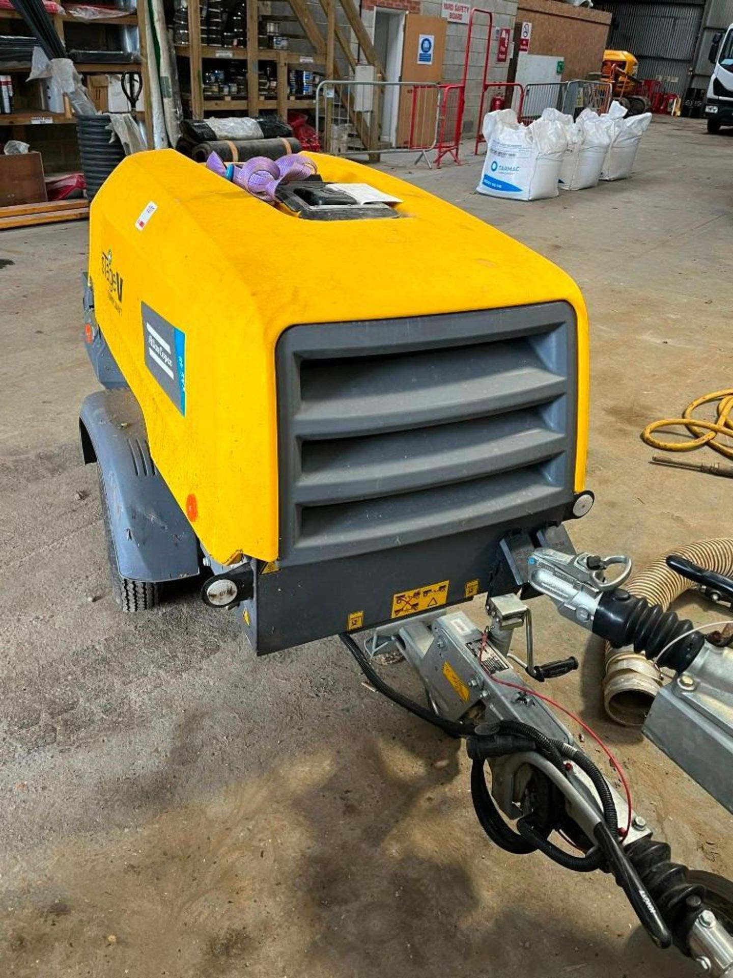 Atlas Copco XAS48 Air compressor - Image 2 of 5