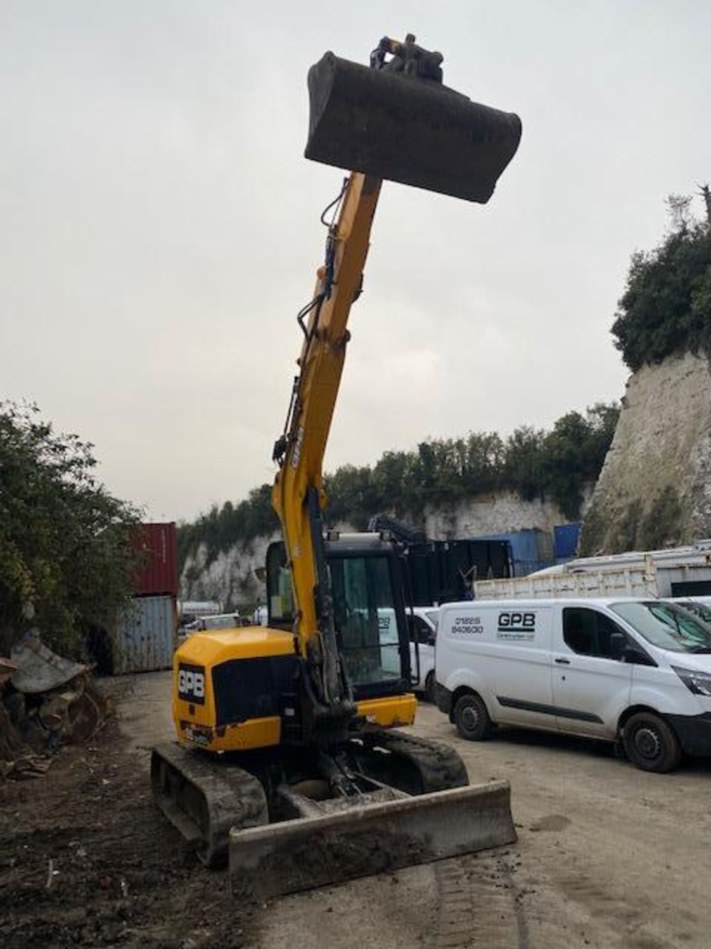 JCB JCB85Z1 8 ton excavator (E16) (2015) - Image 2 of 16