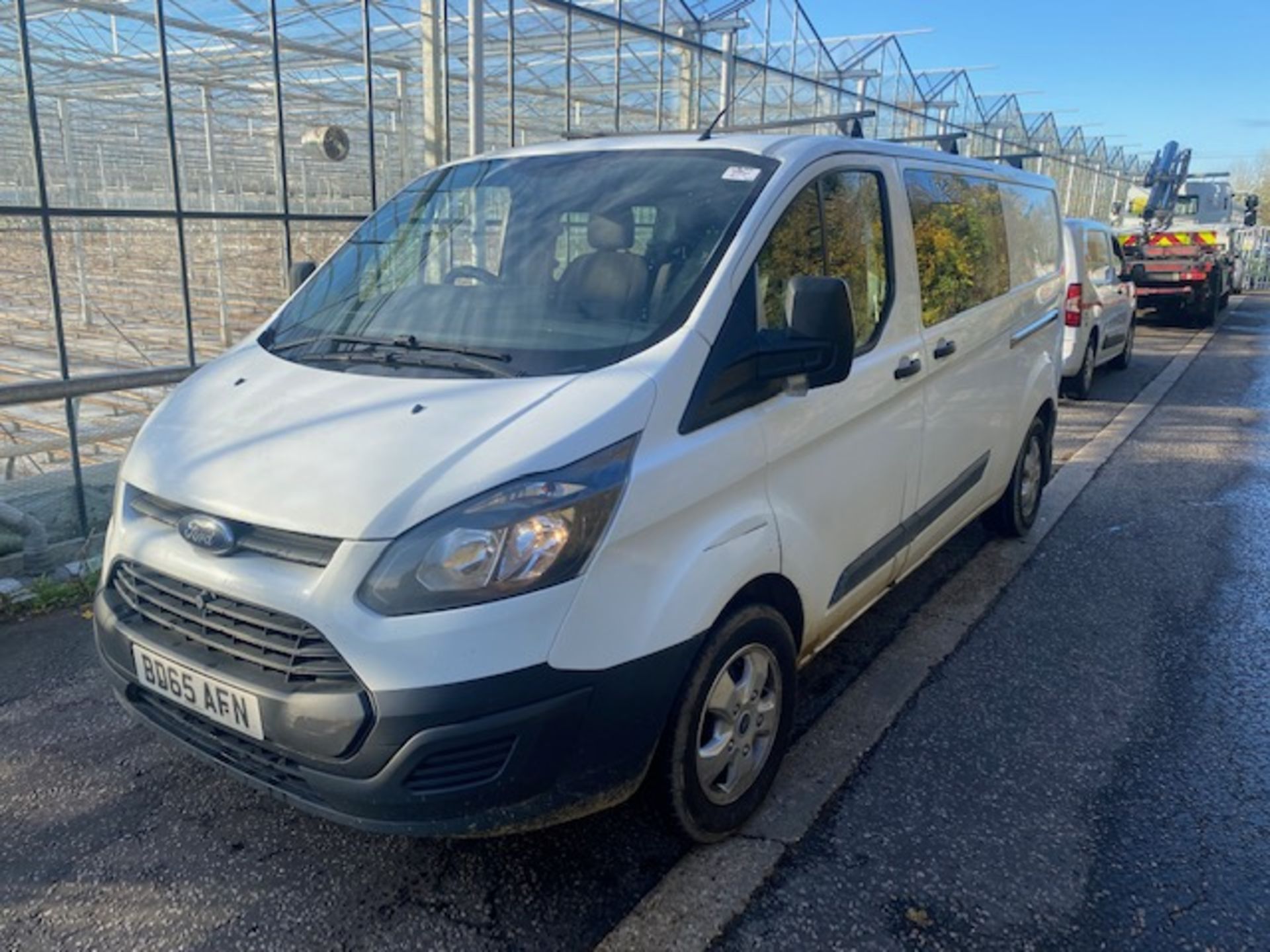 FORD TRANSIT CUSTOM 290 L2 DIESEL FWD - 2.2 TDCi 100ps Low Roof D/Cab VanDOR 15/11/2015 - Image 3 of 14