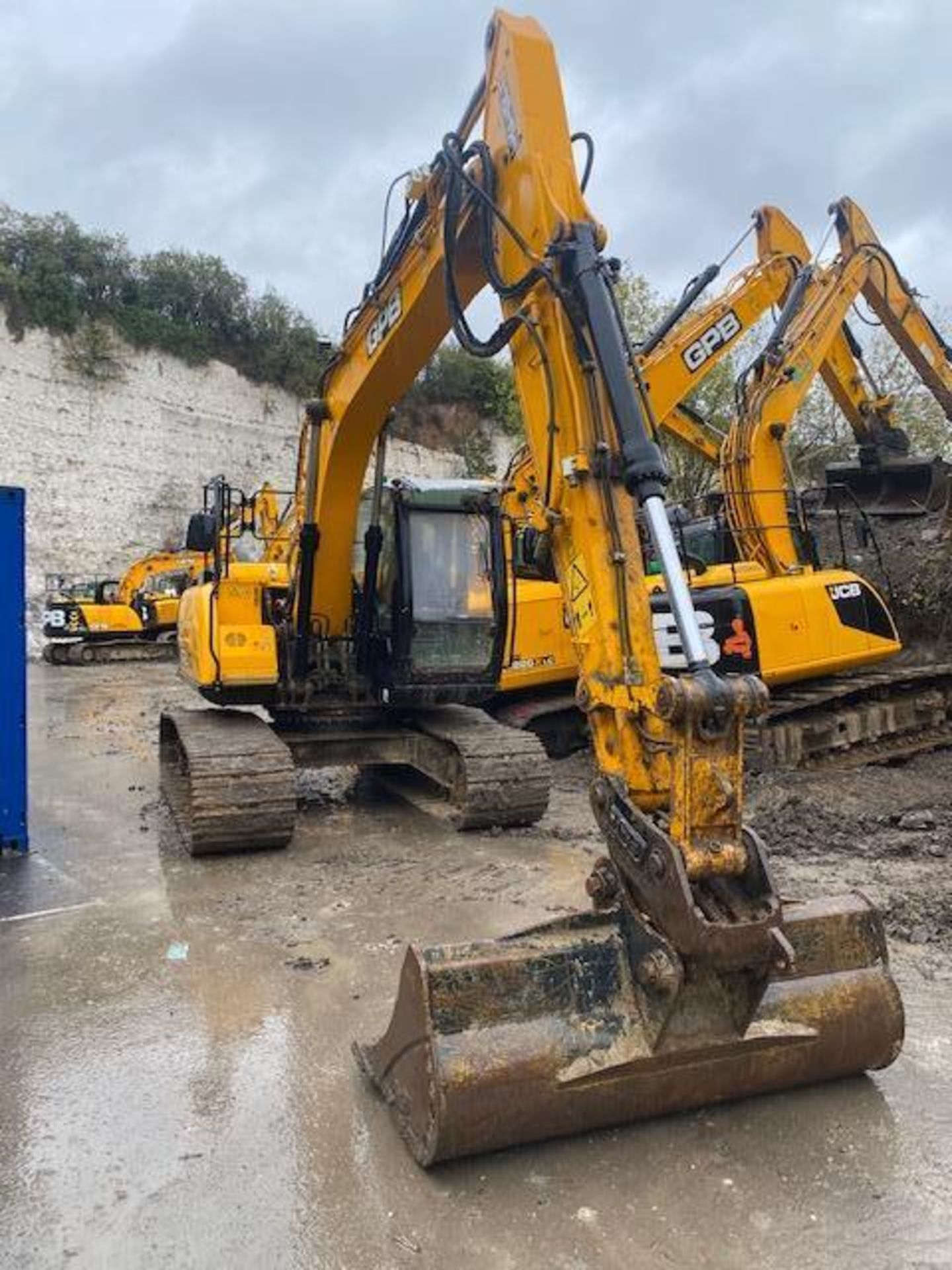 JCB JS131 excavator (2017)