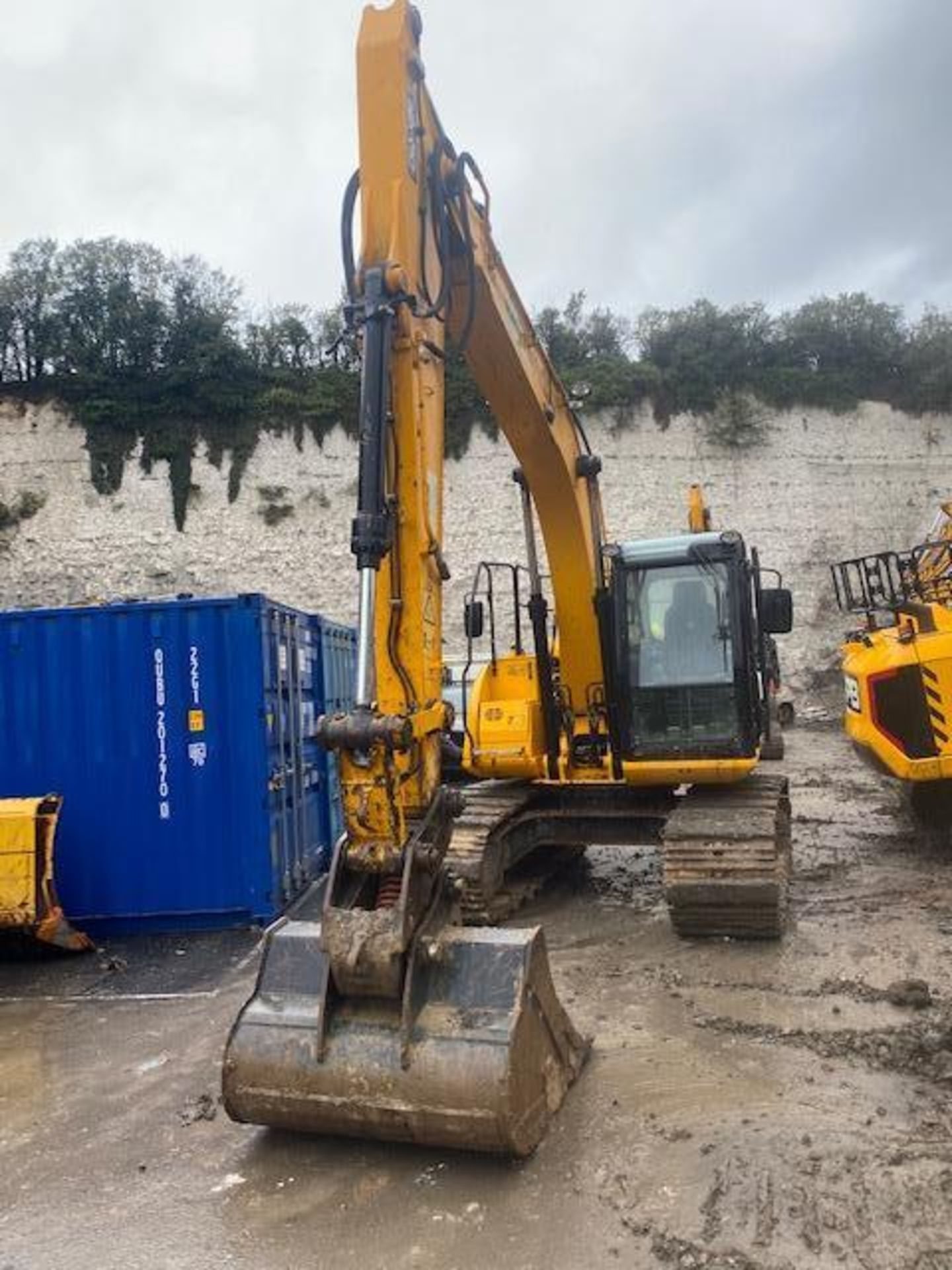 JCB JS130LC+ 13 ton excavator (E12) (2014)