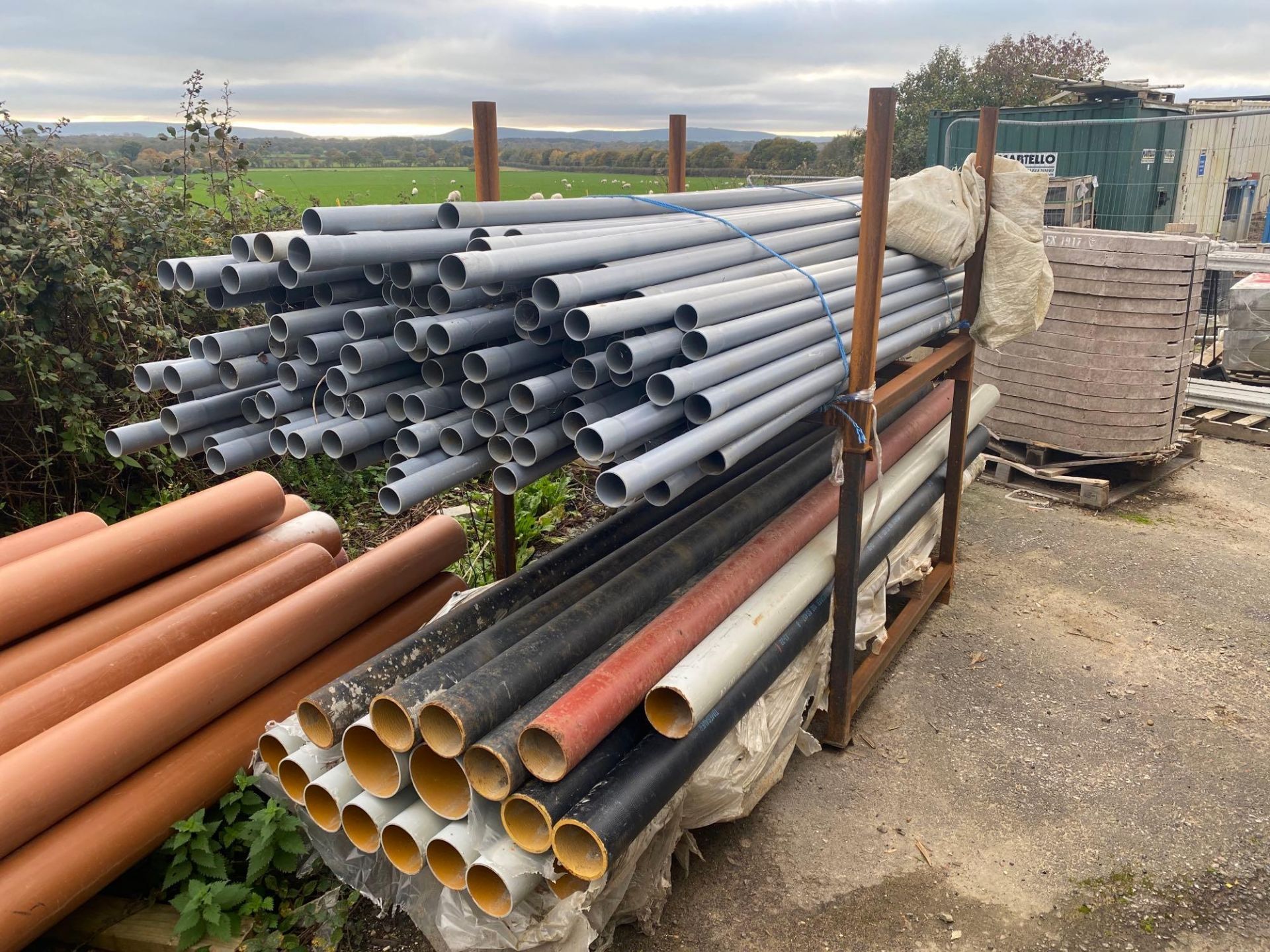 3 stillages and 1 create comprising a large quantity of BT and waste pipe various lengths and sizes - Image 5 of 5