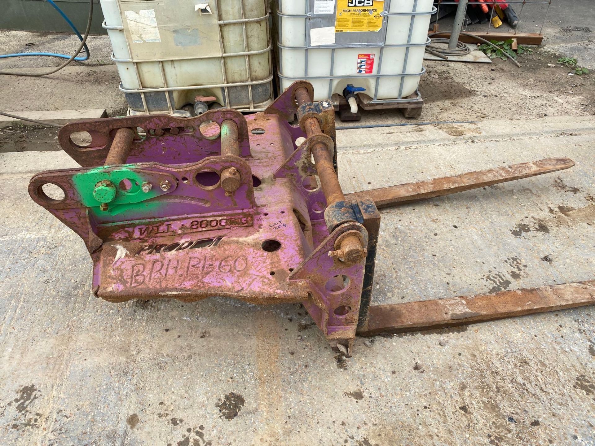 ProDem excavator forklift attachment serial number 74882, WLL 2000kg - Image 2 of 5