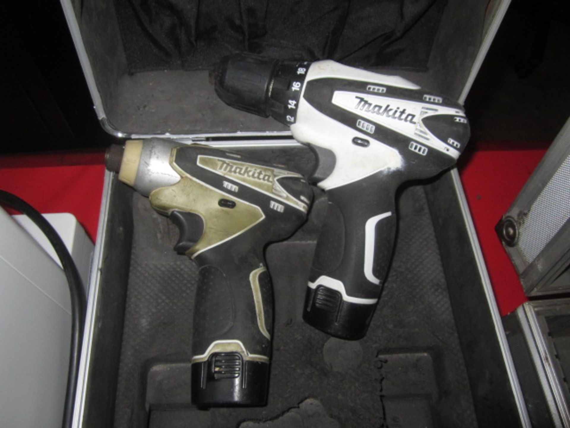 Makita TD090D cordless impact drill and Makita DF330D 10.8v cordless drill, 2 x batteries, no