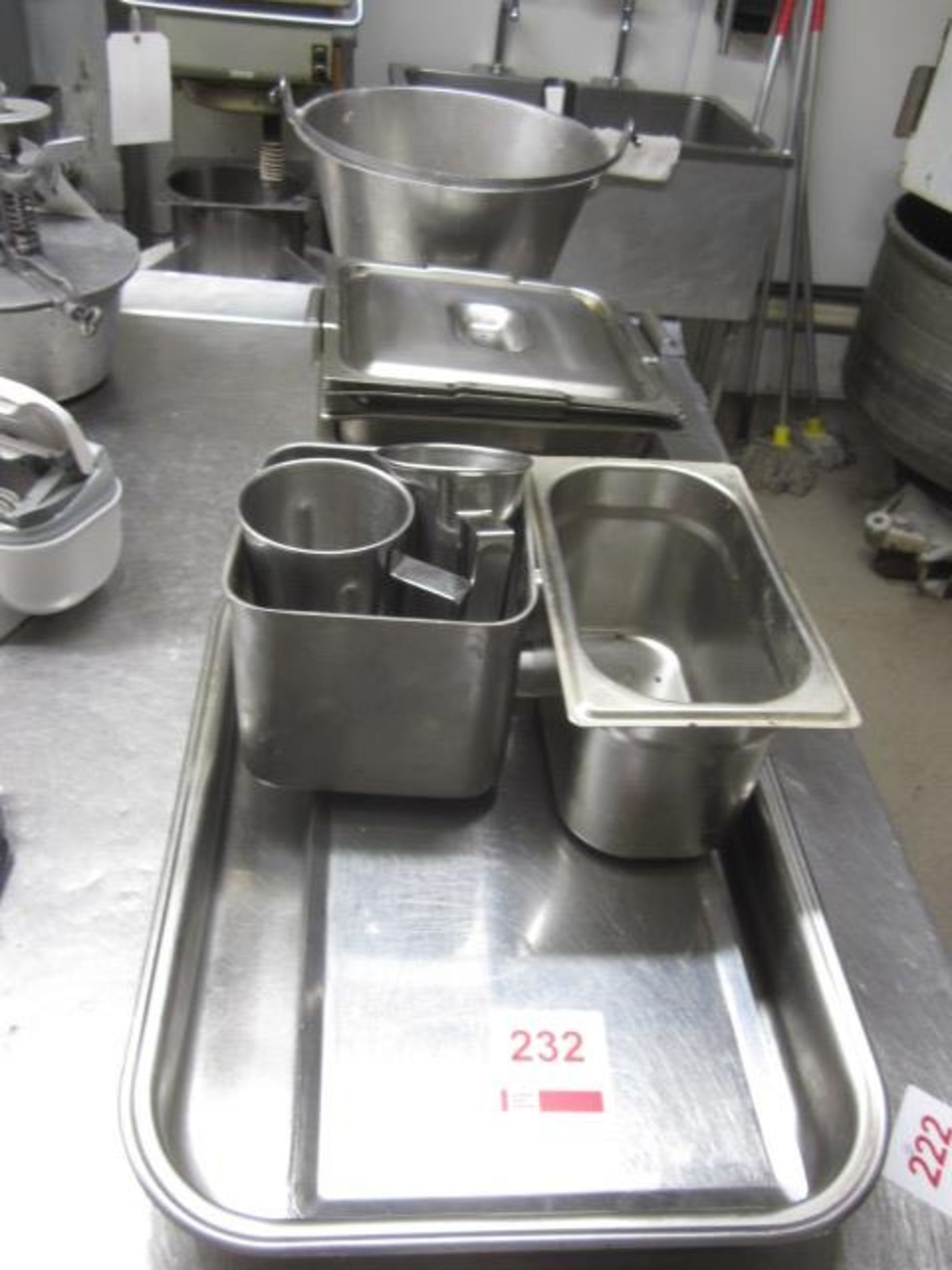 Assorted stainless Steel trays, pots etc., as lotted **Located: Puddy Mark Café, High Street,