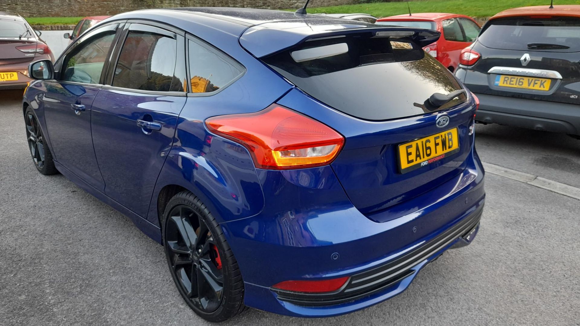 Ford Focus ST3 2.0 diesel 5 door hatchback Registration: EA16 FWB, Recorded mileage: 38,800 - Image 5 of 30