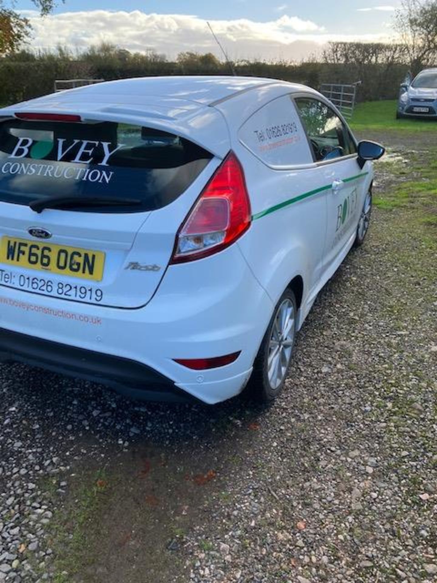 Ford Fiesta Sport 1.5TDCI 1.5 car derived van, 92bhp Registration: WF66 OGN Recorded mileage 60, - Bild 4 aus 8